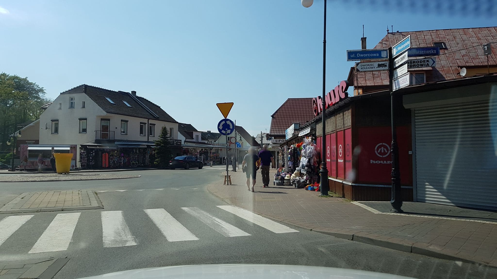 Street view near Krab 2. Wynajem pokoi. Bereżnicka J., Pobierowo — © masterofnoroad (CC BY-SA · Mapillary)