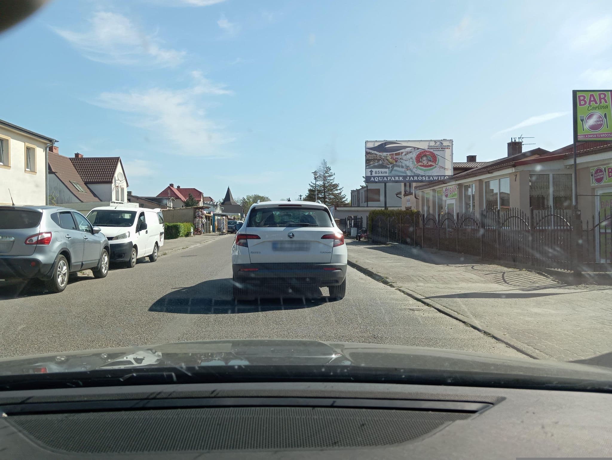 Street view near "Aldona" Pokoje Gościnne Aldona Gładoch, Ustronie Morskie — © jacekb (CC BY-SA · Mapillary)