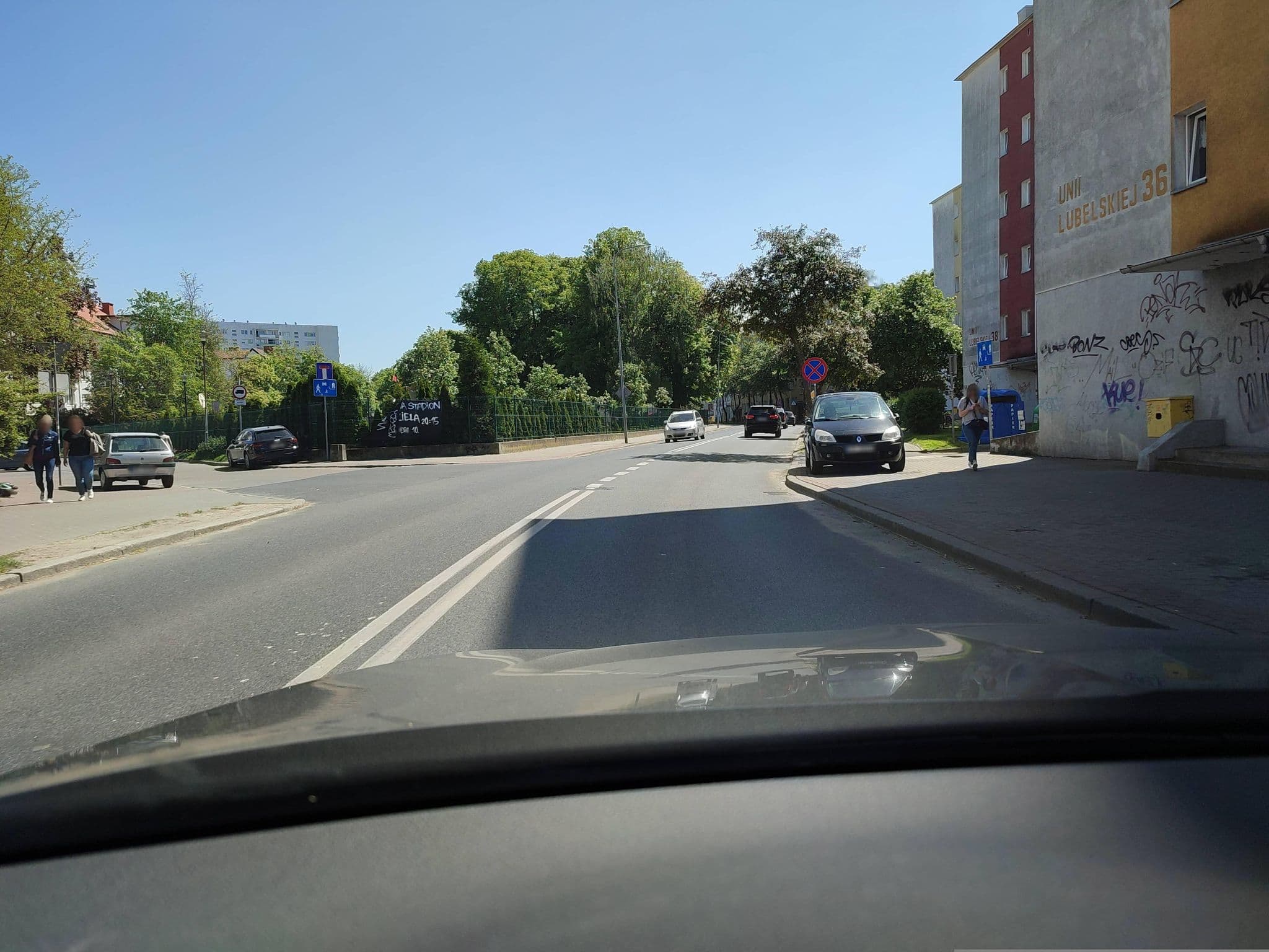 Street view near Firma Handlowo-Usługowa "Pasadena" Piotr Krahl, Kołobrzeg — © d3mol3k (CC BY-SA · Mapillary)