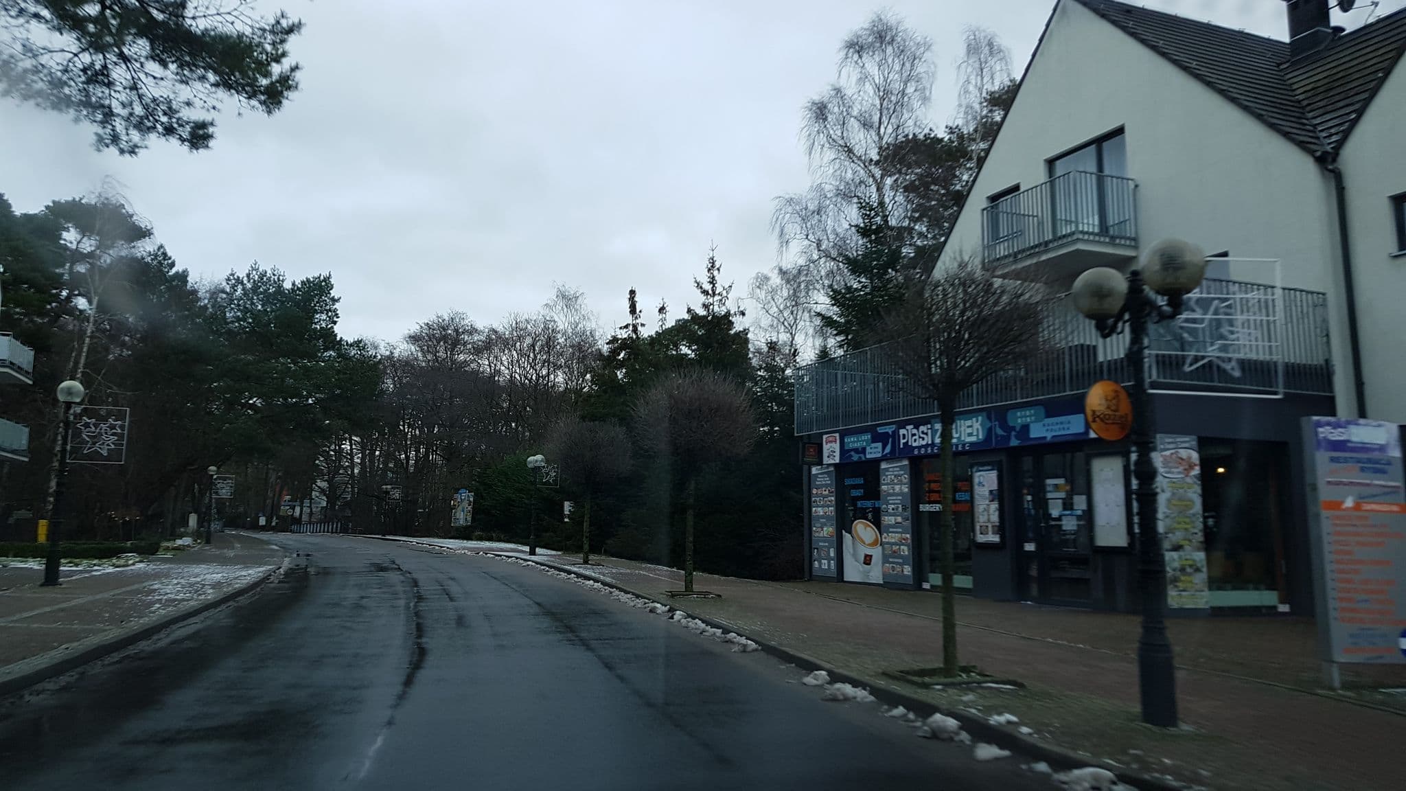 Street view near Las. Ośrodek Szkoleniowo - Wypoczynkowy, Cerkwica — © masterofnoroad (CC BY-SA · Mapillary)