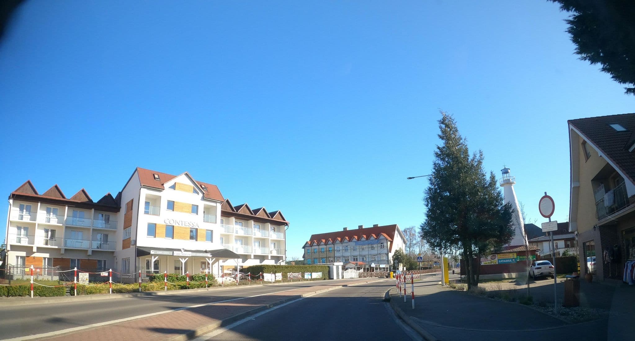 Street view near Dom Gościnny Filip, Dziwnów — © masterofnoroad (CC BY-SA · Mapillary)