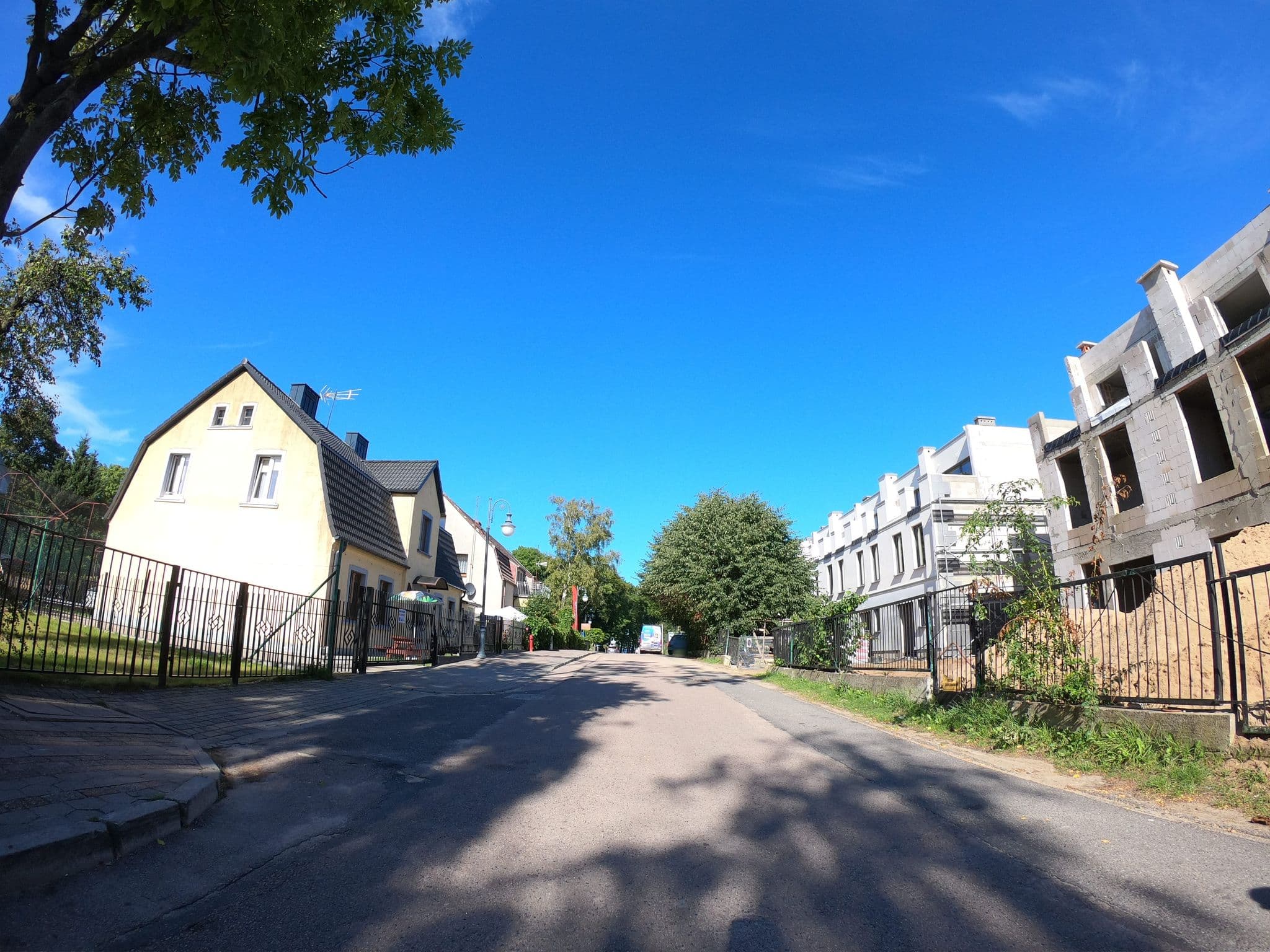 Street view near Wynajem kwater Winiarska Elżbieta, Pobierowo — © masterofnoroad (CC BY-SA · Mapillary)