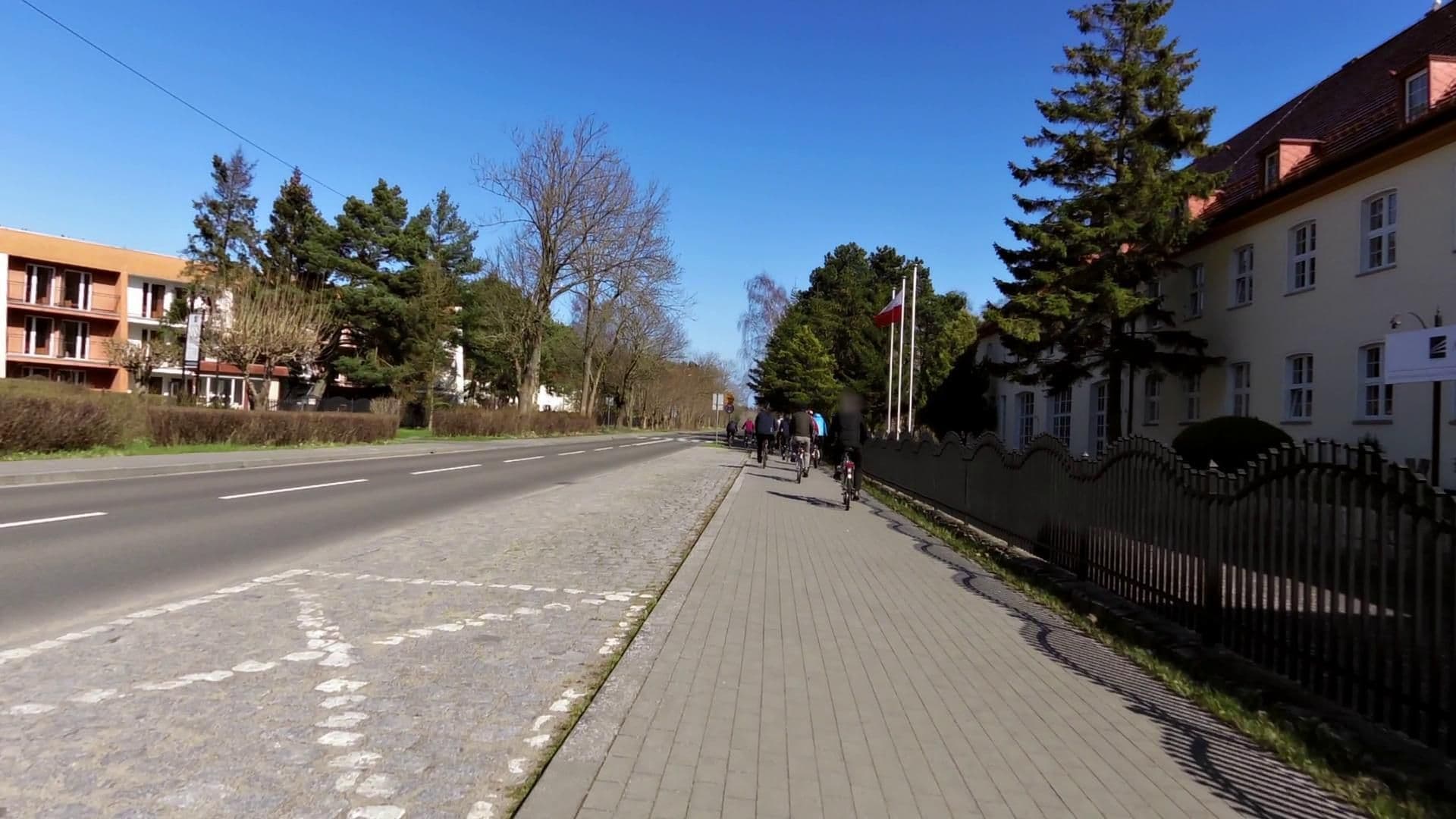 Street view near Wojskowy Dom Wypoczynkowy, Mrzeżyno — © masterofnoroad (CC BY-SA · Mapillary)