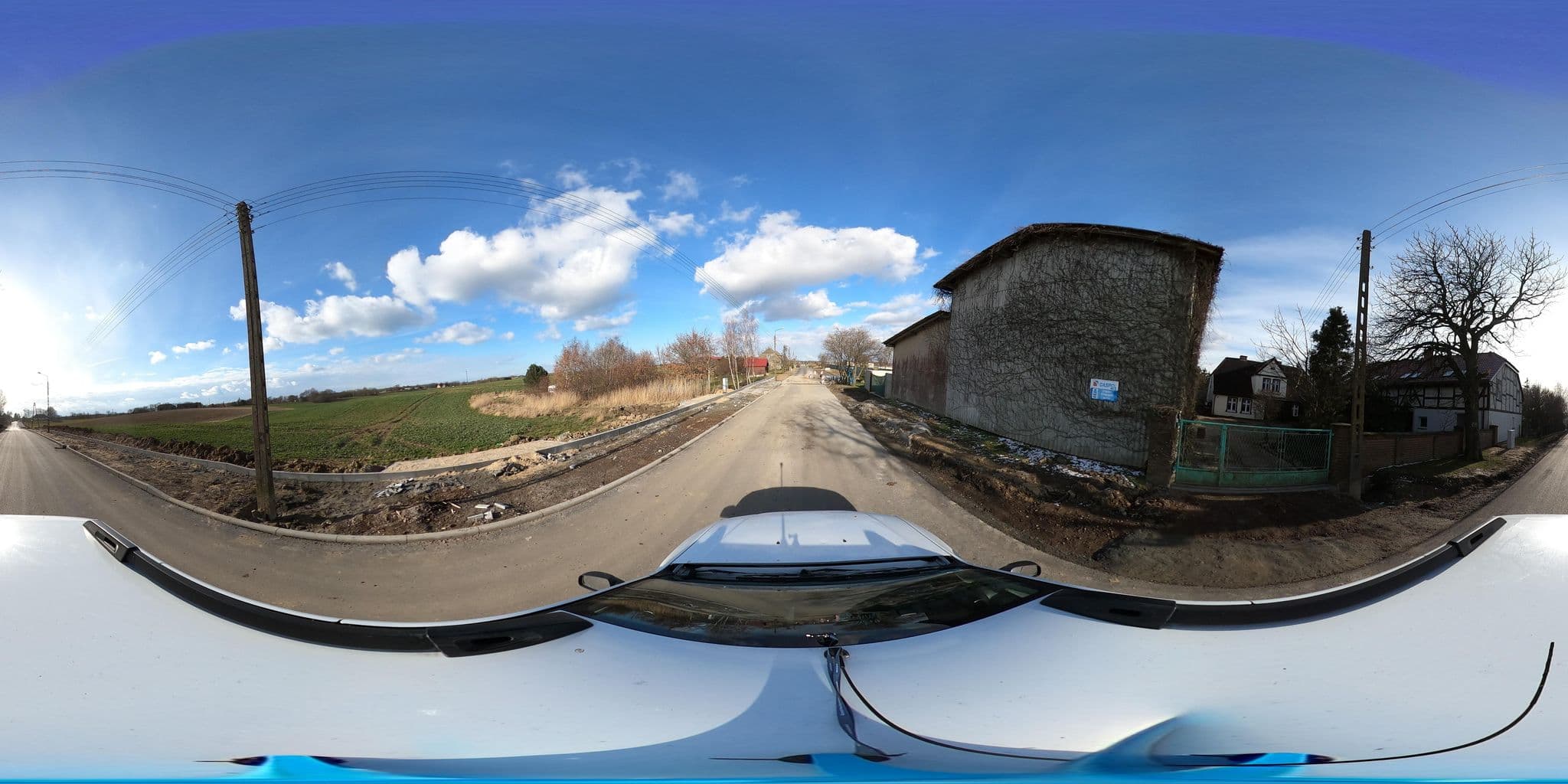 Street view near Kaczeniec, Ustronie Morskie — © masterofnoroad (CC BY-SA · Mapillary)