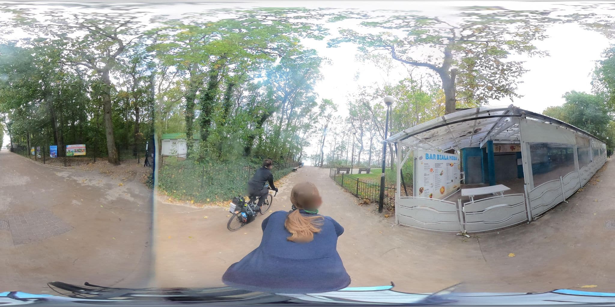 Street view near Bursztynek. Pensjonat, bar. Rutkowski J., Pobierowo — © RowerowyRozboojnik (CC BY-SA · Mapillary)