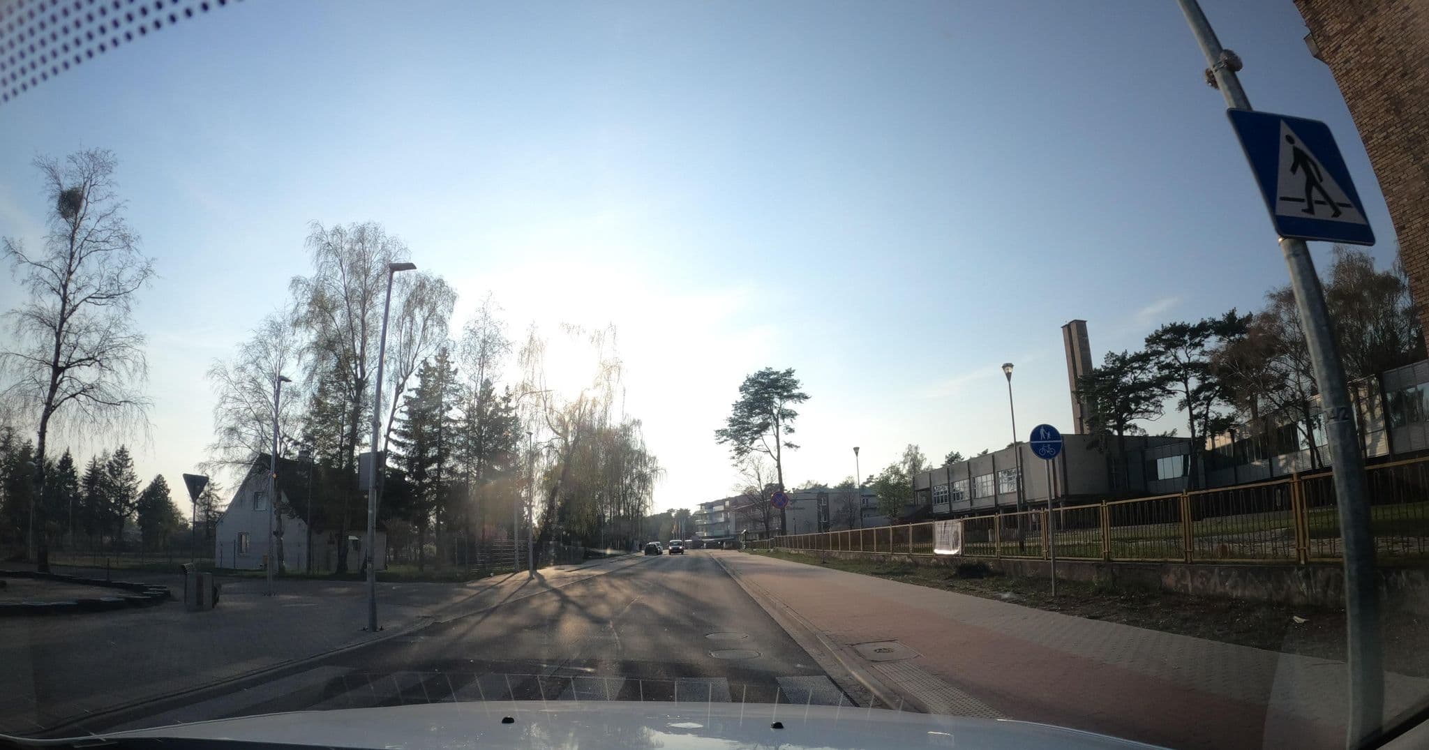 Street view near Centrum Zdrowia, Urody i Rekreacji Geovita w Dźwirzynie, Grzybowo — © masterofnoroad (CC BY-SA · Mapillary)