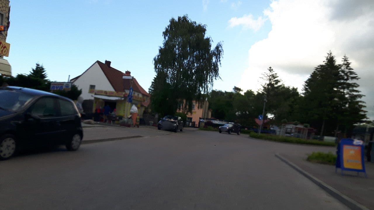 Street view near Elexia, Ustronie Morskie — © changchun1 (CC BY-SA · Mapillary)