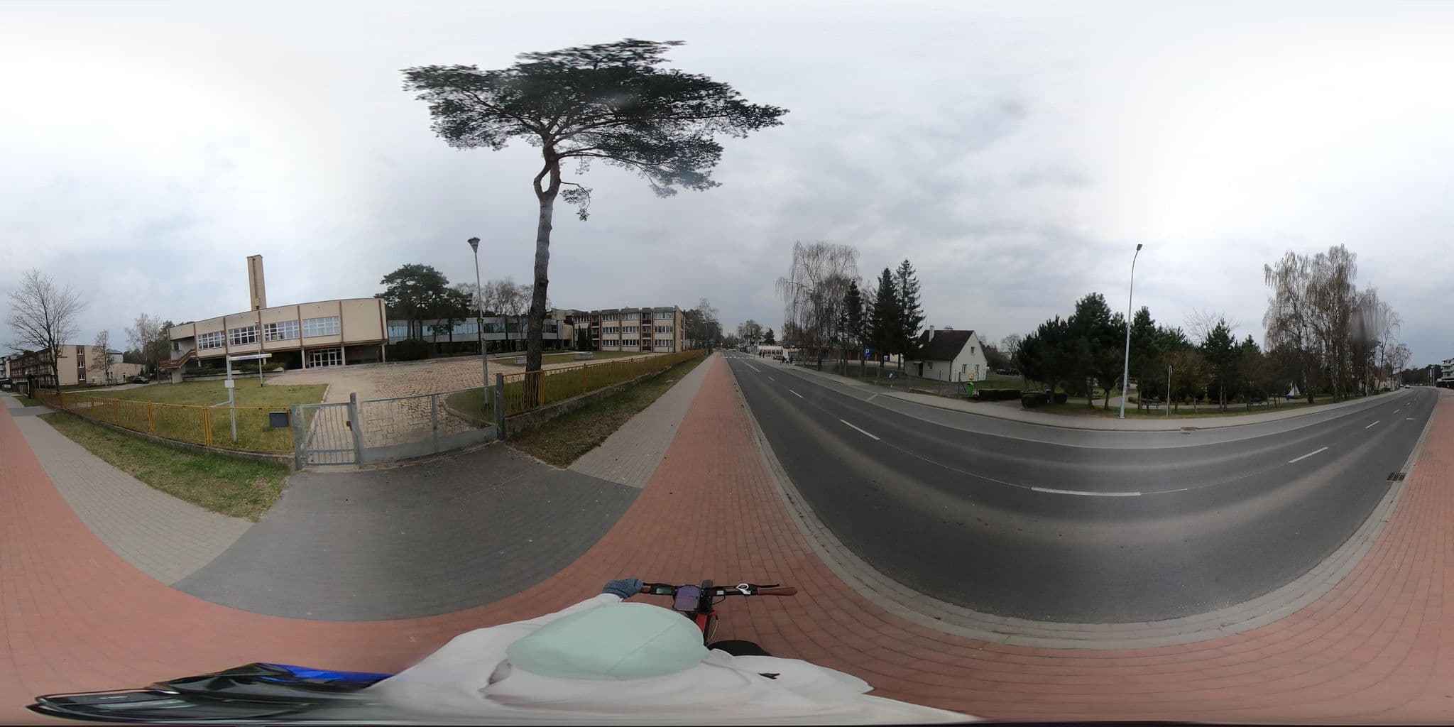 Street view near Ośrodek kolonijno - wypoczynkowy, Grzybowo — © Ameba (CC BY-SA · Mapillary)