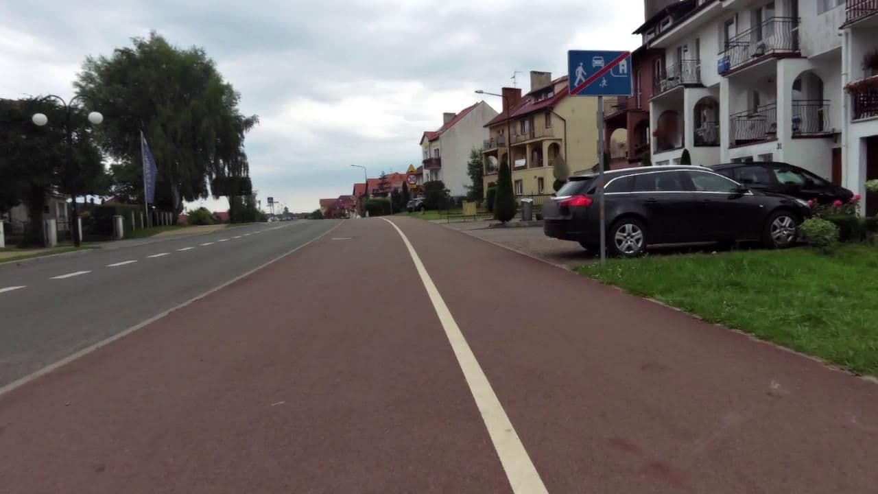 Street view near Ela. Dom wczasowy. Karasek E.Z., Pobierowo — © masterofnoroad (CC BY-SA · Mapillary)