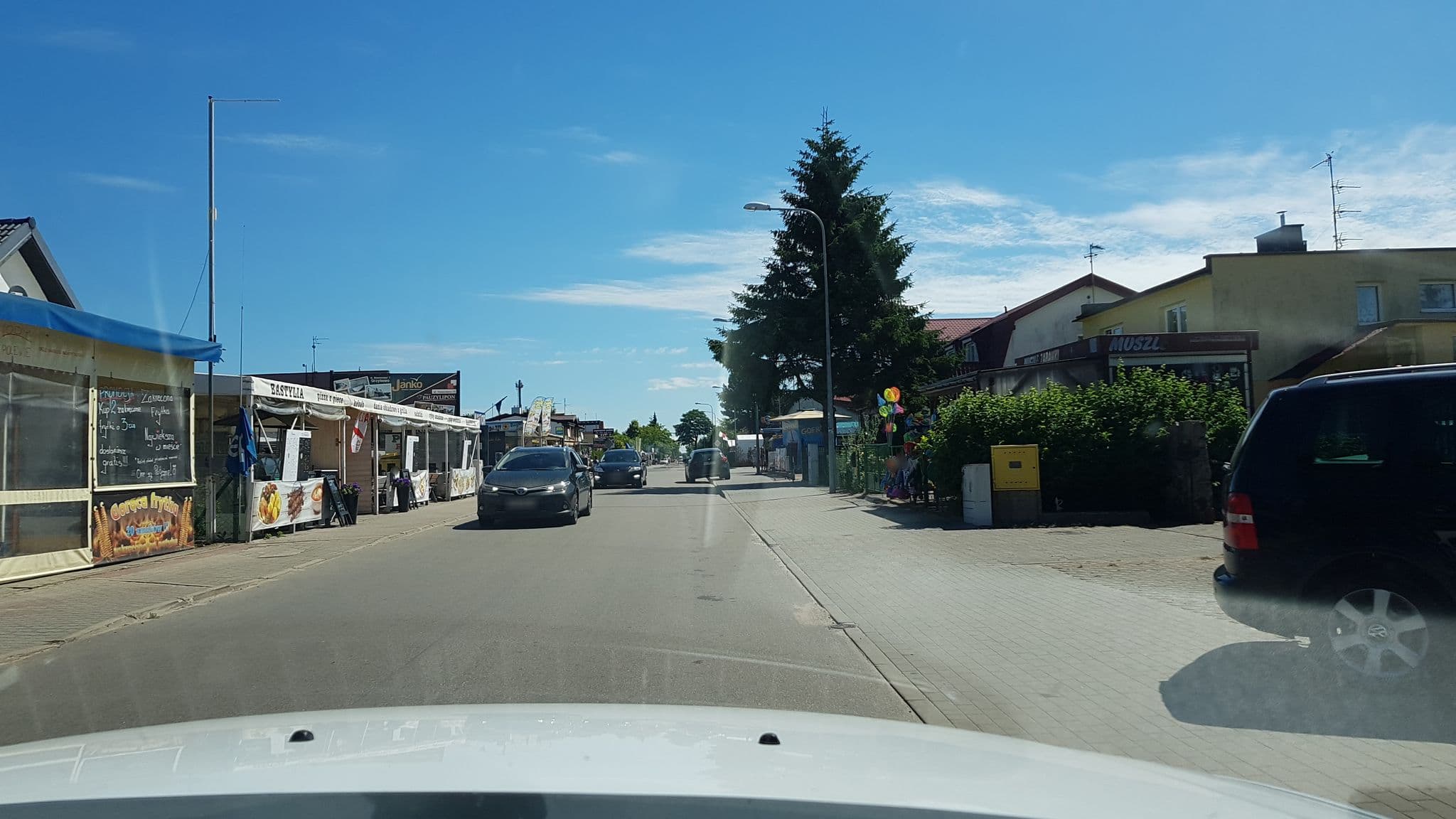 Street view near Pensjonat Opal, Wczasy, noclegi, Grzybowo — © masterofnoroad (CC BY-SA · Mapillary)