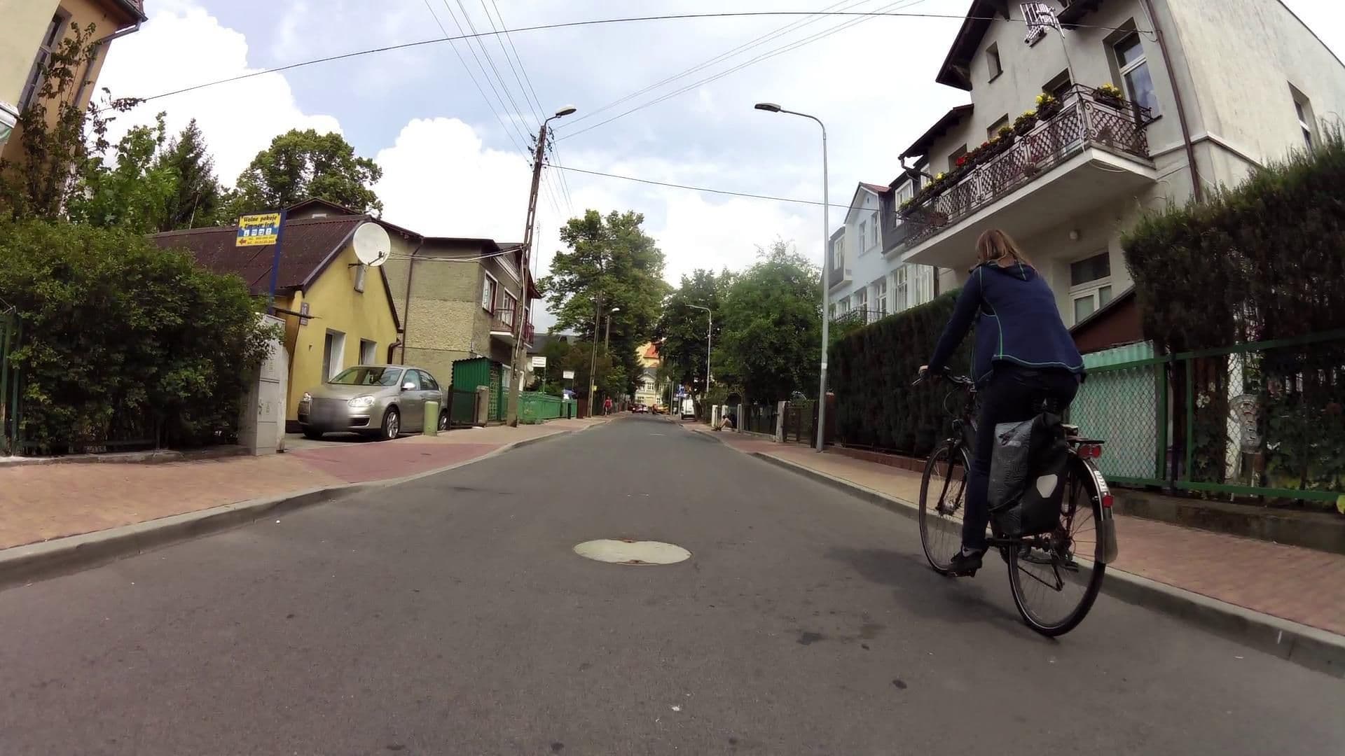 Street view near Gąsowska-Barska Danuta. Kwatery Prywatne, Międzyzdroje — © masterofnoroad (CC BY-SA · Mapillary)