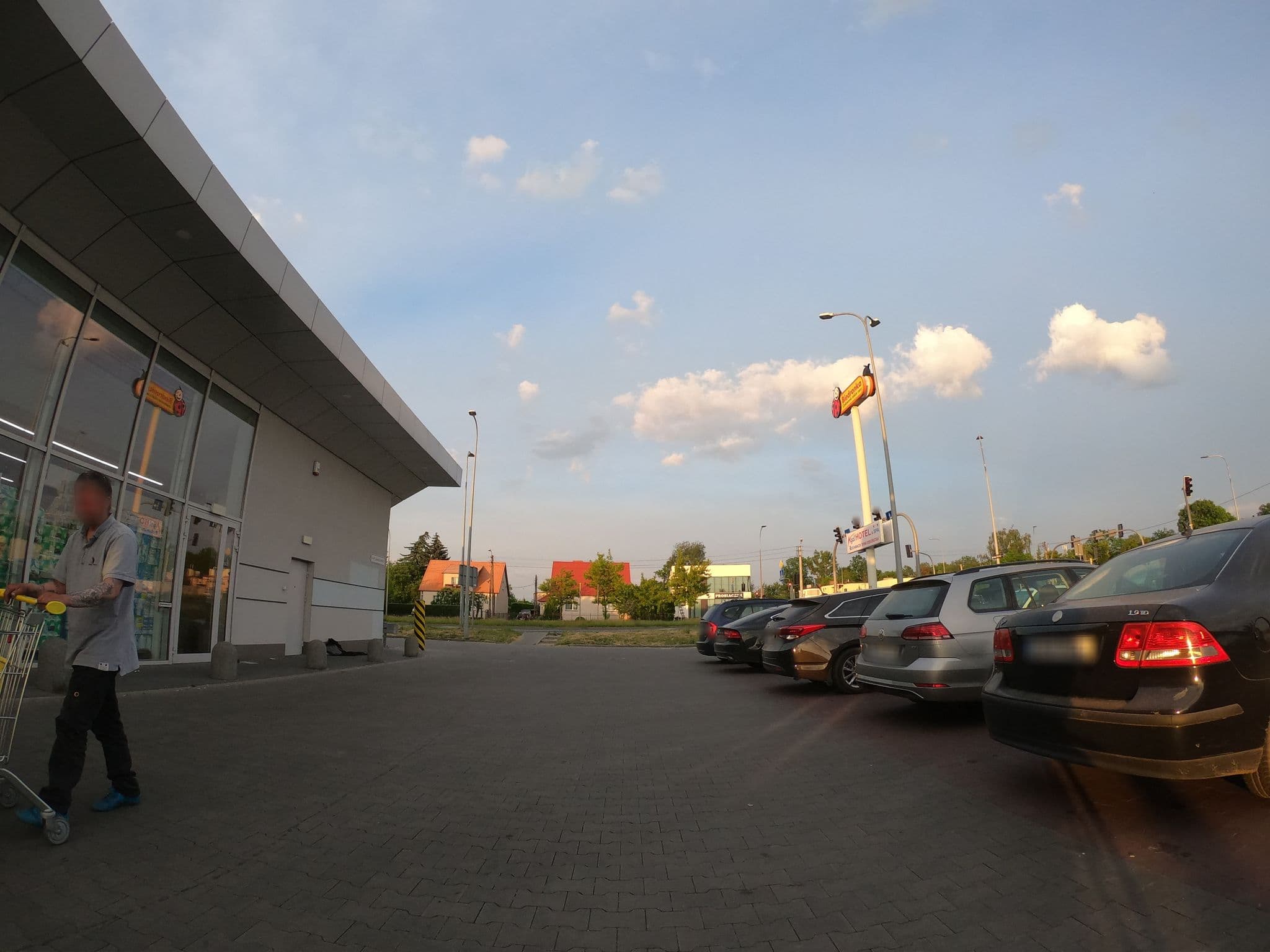 Street view near Agat. Hotel & SPA. Ośrodek szkoleniowy, Bydgoszcz — © richlv (CC BY-SA · Mapillary)