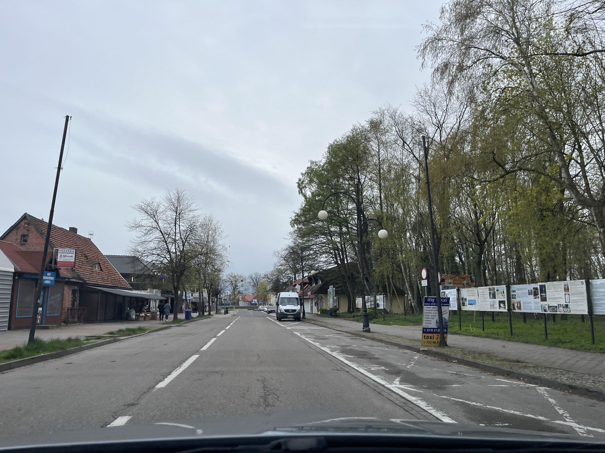Street view near Wszeborowska Justyna. Usługi Hotelarskie, Łeba — © ptks (CC BY-SA · Mapillary)