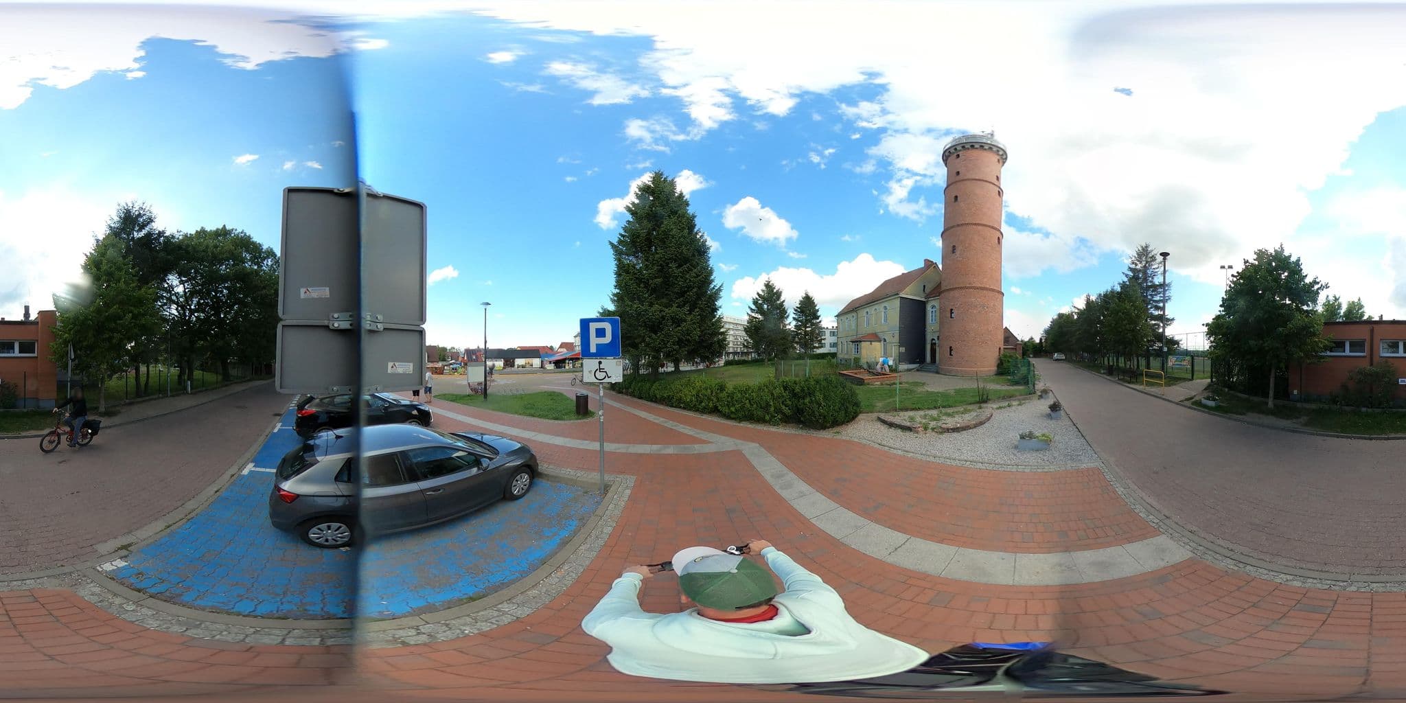 Street view near "Smrekowa Osada" Dariusz Węsierski, Darłowo — © Ameba (CC BY-SA · Mapillary)