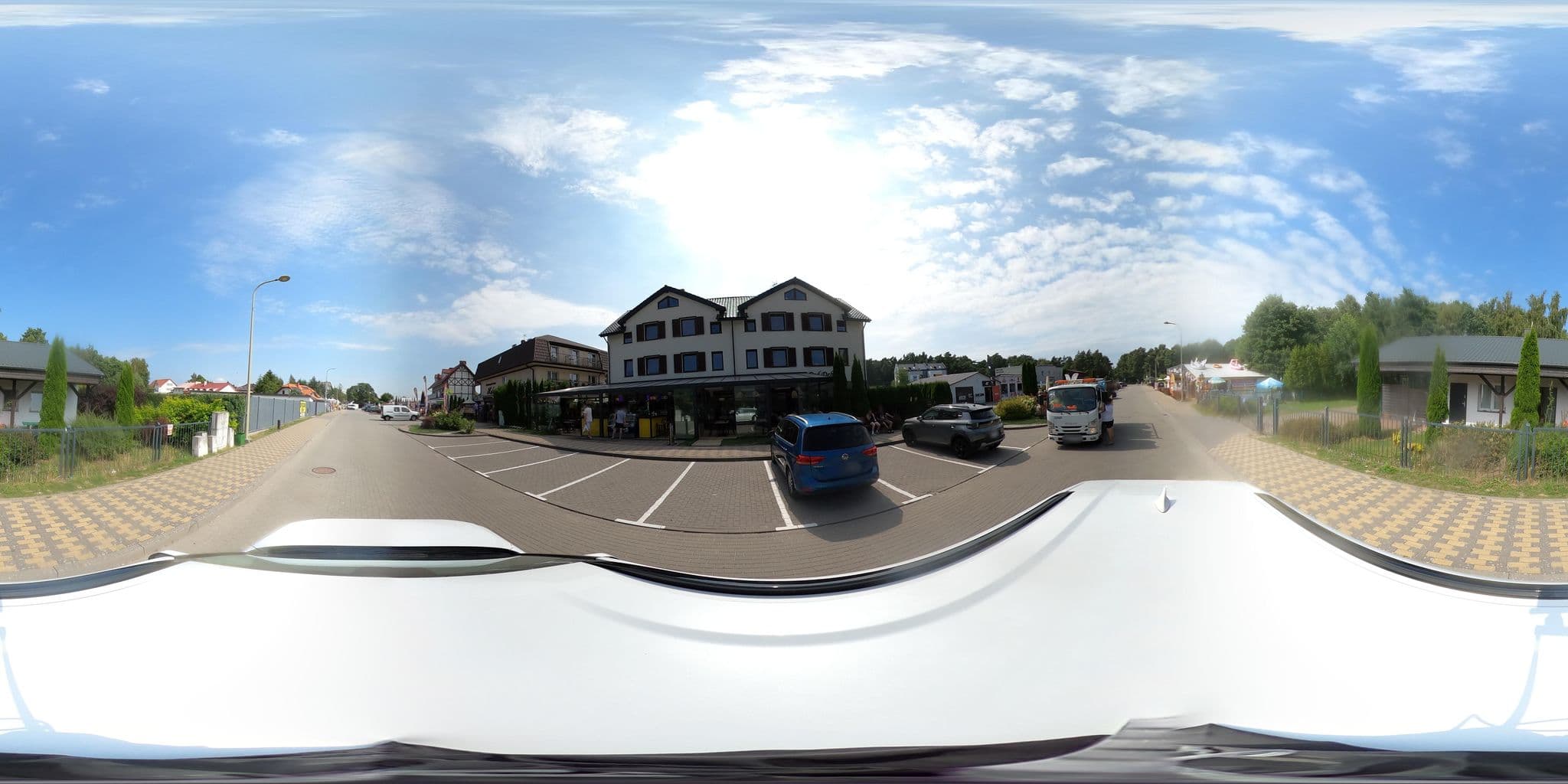 Street view near Apartamenty Pod Dębem, Darłówko — © masterofnoroad (CC BY-SA · Mapillary)
