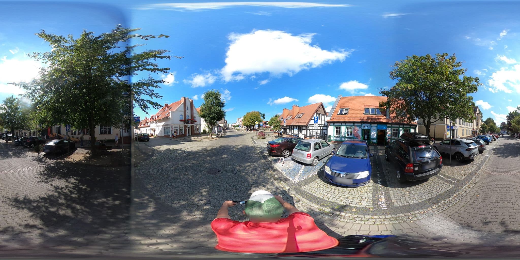 Street view near Orka Pensjonat Rehabilitacyjno-Wczasowy Ustka, Ustka — © Ameba (CC BY-SA · Mapillary)