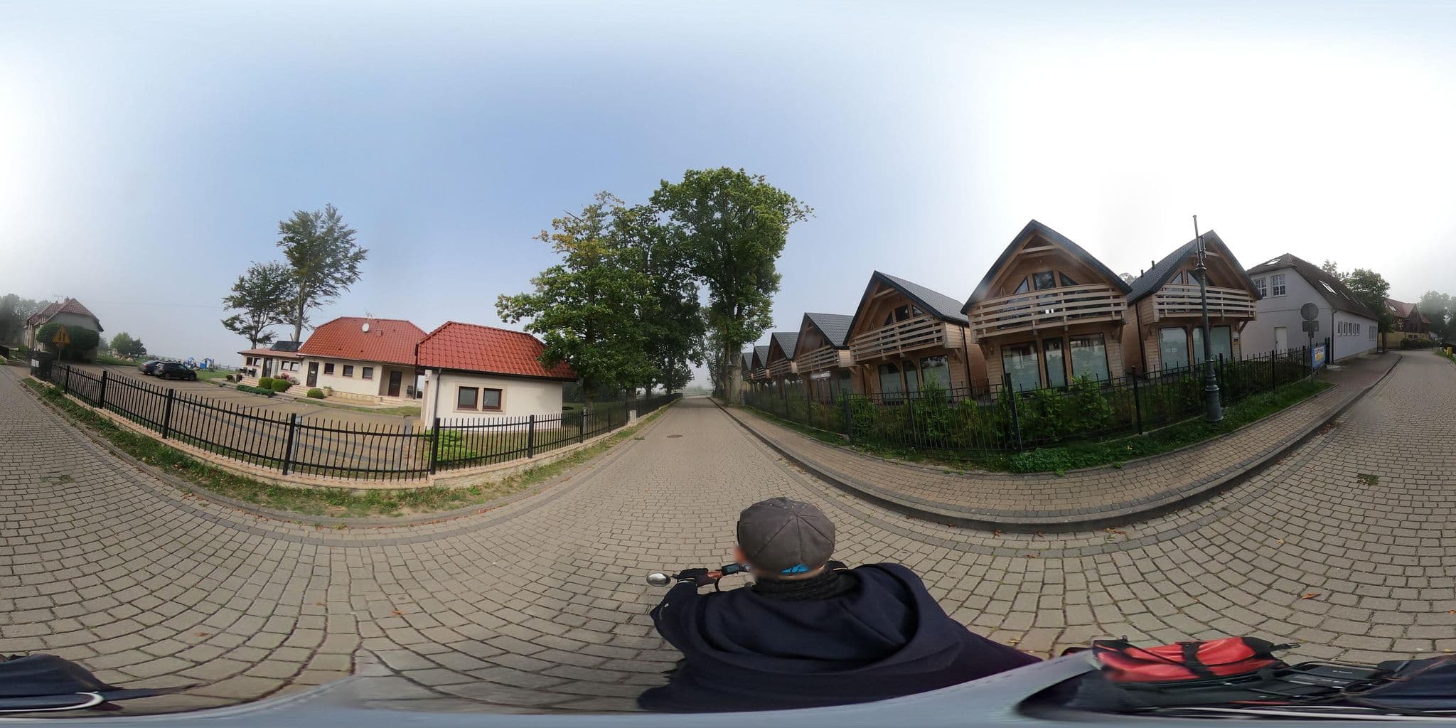 Street view near Złote Piaski, Darłówko — © masterofnoroad (CC BY-SA · Mapillary)