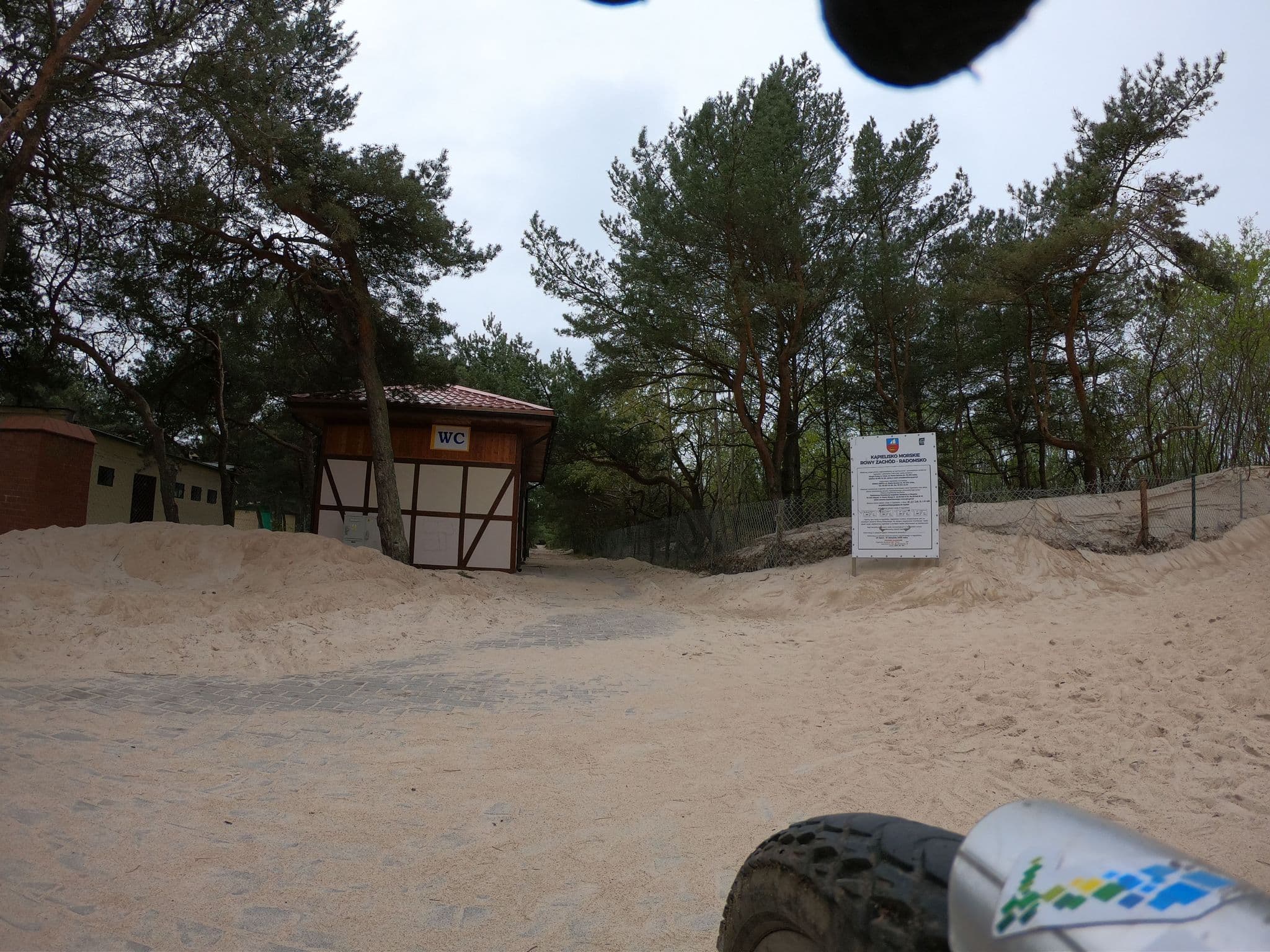 Street view near Pokoje Gościnne 4 Koty, Ustka — © masterofnoroad (CC BY-SA · Mapillary)