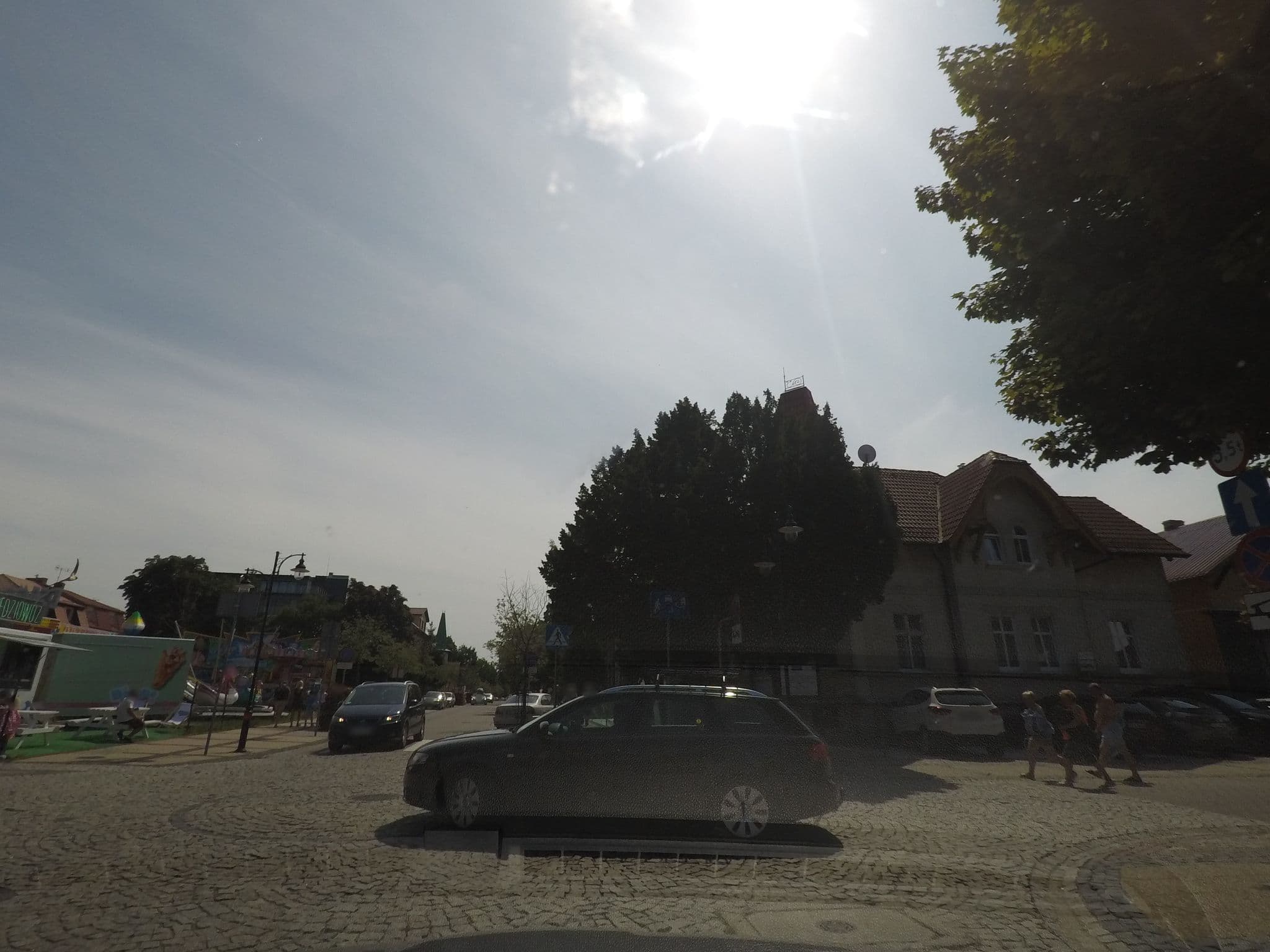Street view near Wynajm Pokoi Gościnnych Irma Górska, Ustka — © canadarunner (CC BY-SA · Mapillary)