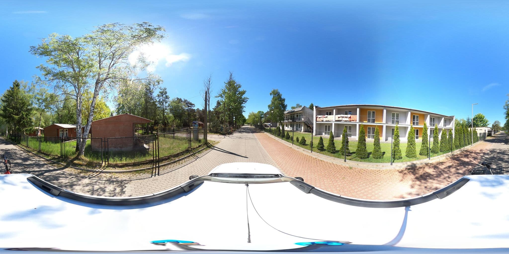 Street view near Domki Niebieski Kamyk, Mielno — © masterofnoroad (CC BY-SA · Mapillary)