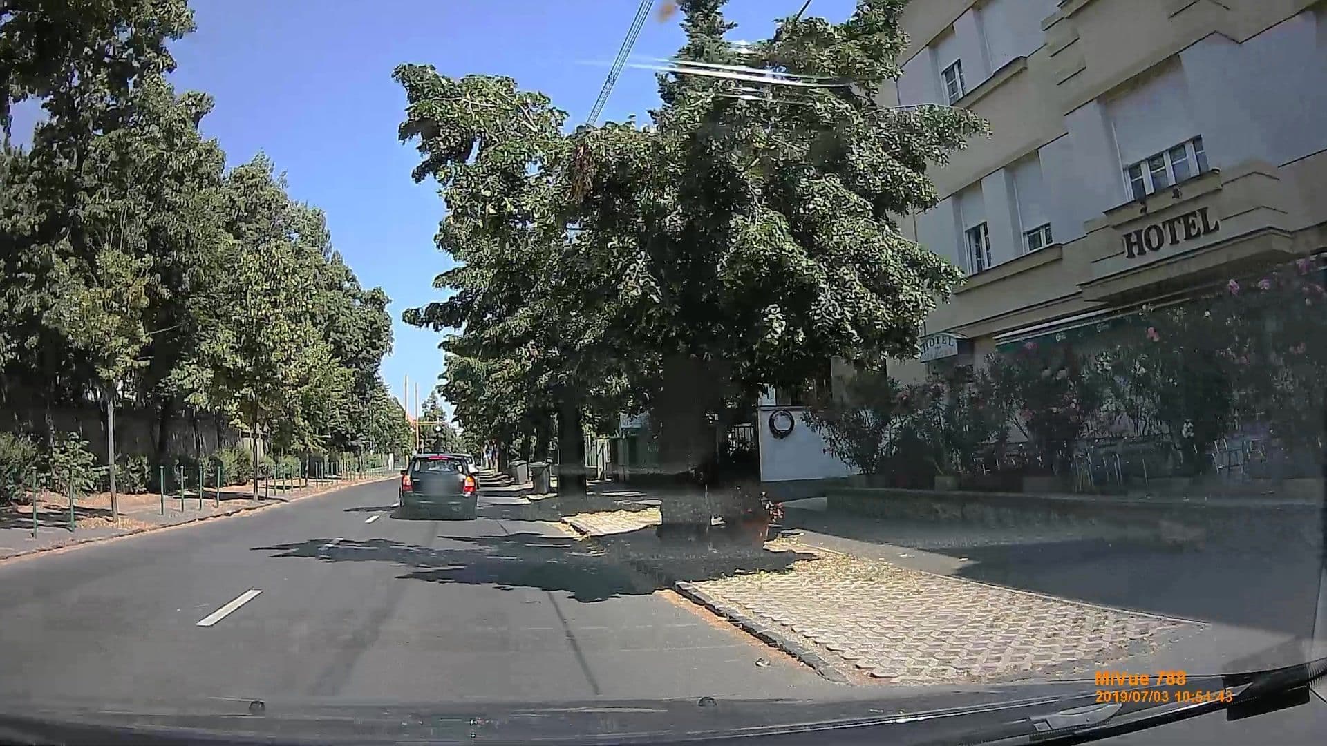 Street view near Baross Hotel, Győr — © geox123 (CC BY-SA · Mapillary)