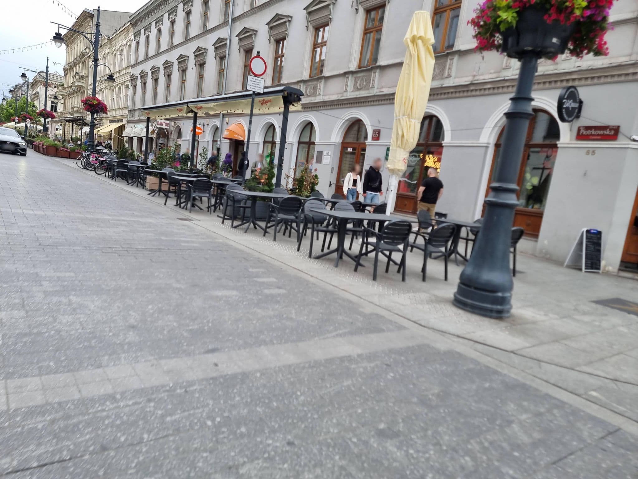 Street view near Koro Konrad Rydzyński, Łódź — © bartb (CC BY-SA · Mapillary)