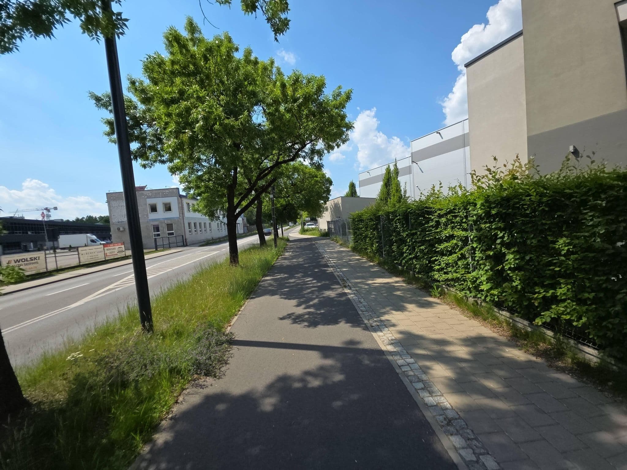 Street view near Olimpia Hotel w M Strzeleccy S.C. Strzelecka Wiesława Strzelecki Michał, Łódź — © Rowerowa_Lodz (CC BY-SA · Mapillary)