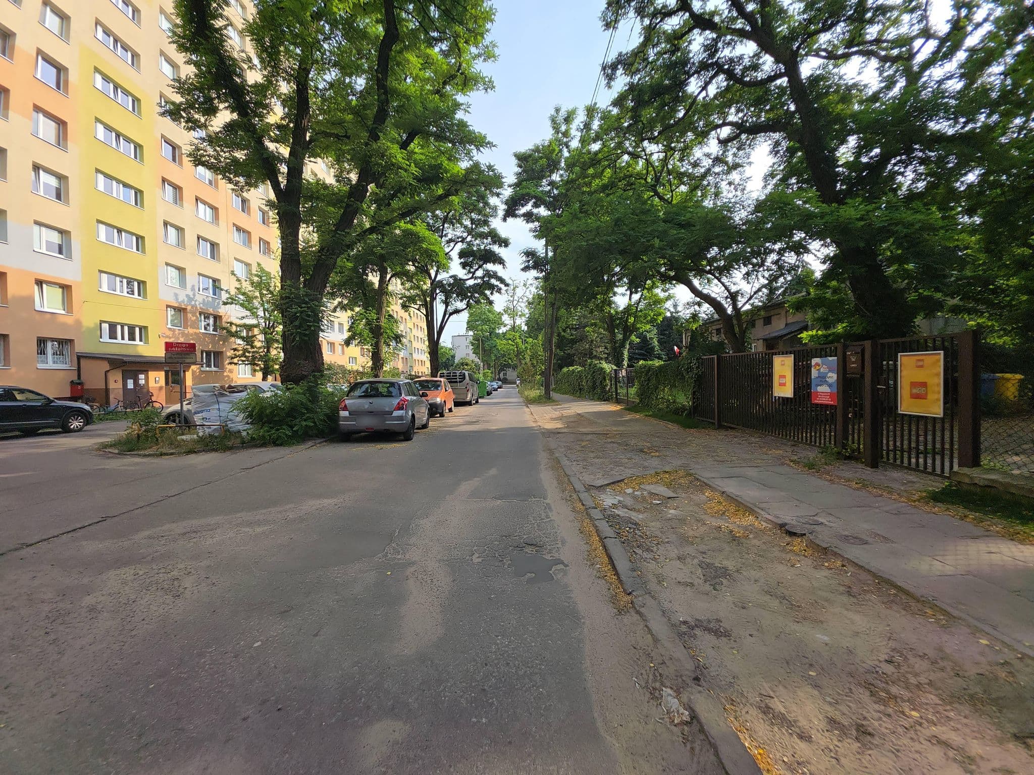 Street view near Phu An-Ruff Anna Ruff, Łódź — © Rowerowa_Lodz (CC BY-SA · Mapillary)