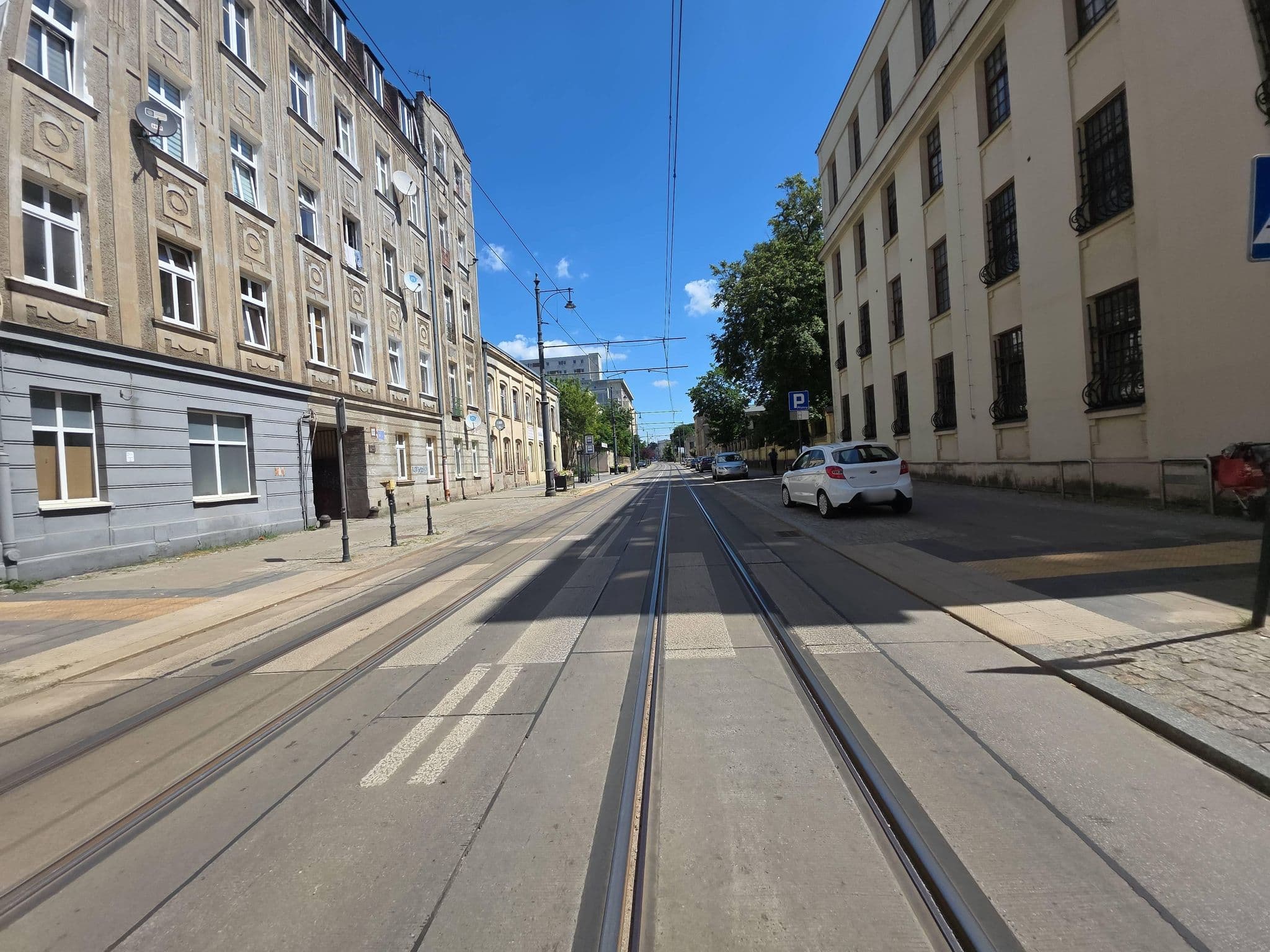 Street view near Aurora Residence Łódź Apartamenty, Łódź — © Rowerowa_Lodz (CC BY-SA · Mapillary)