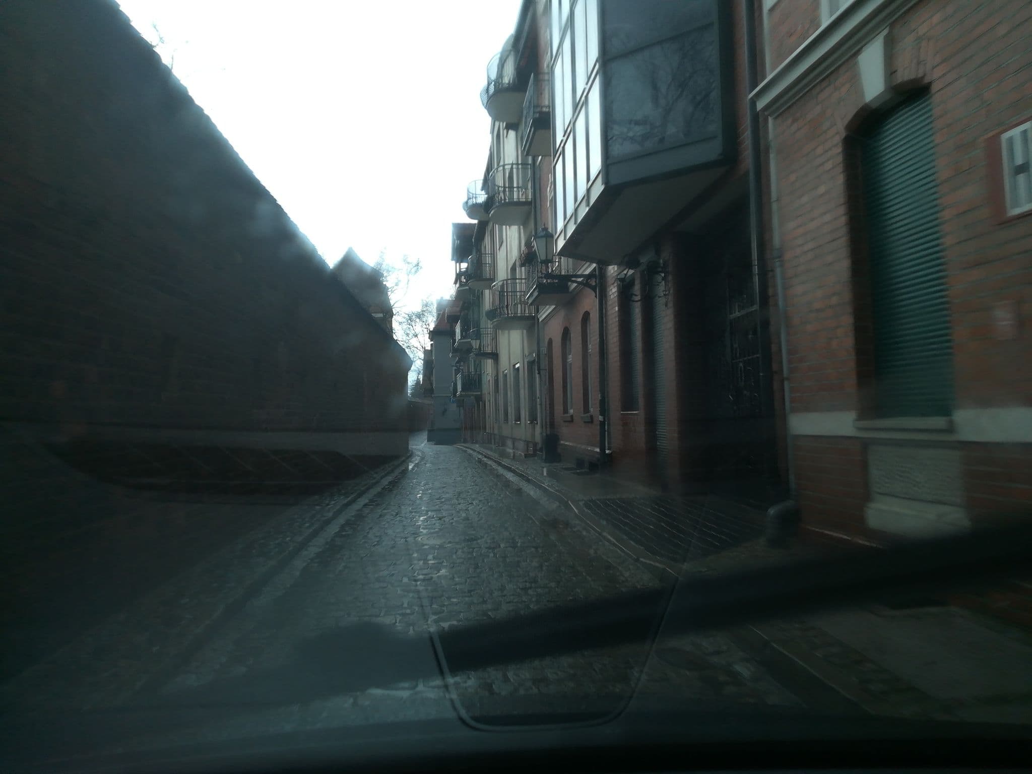 Street view near Hotel Rosa, Toruń — © mhenclik (CC BY-SA · Mapillary)