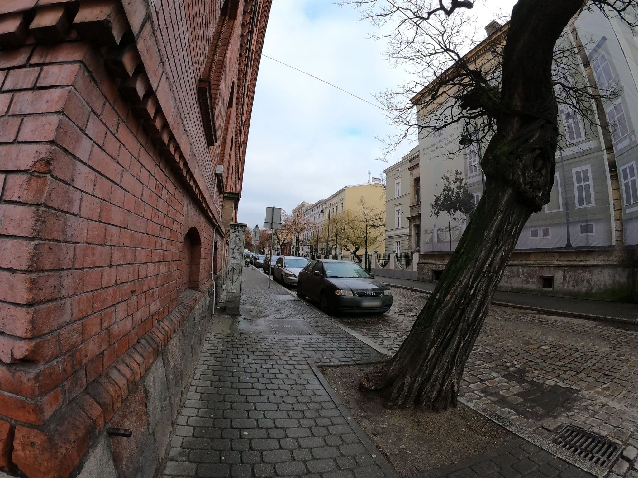 Street view near Apartamenty przy Gimnazjalnej, Bydgoszcz — © richlv (CC BY-SA · Mapillary)