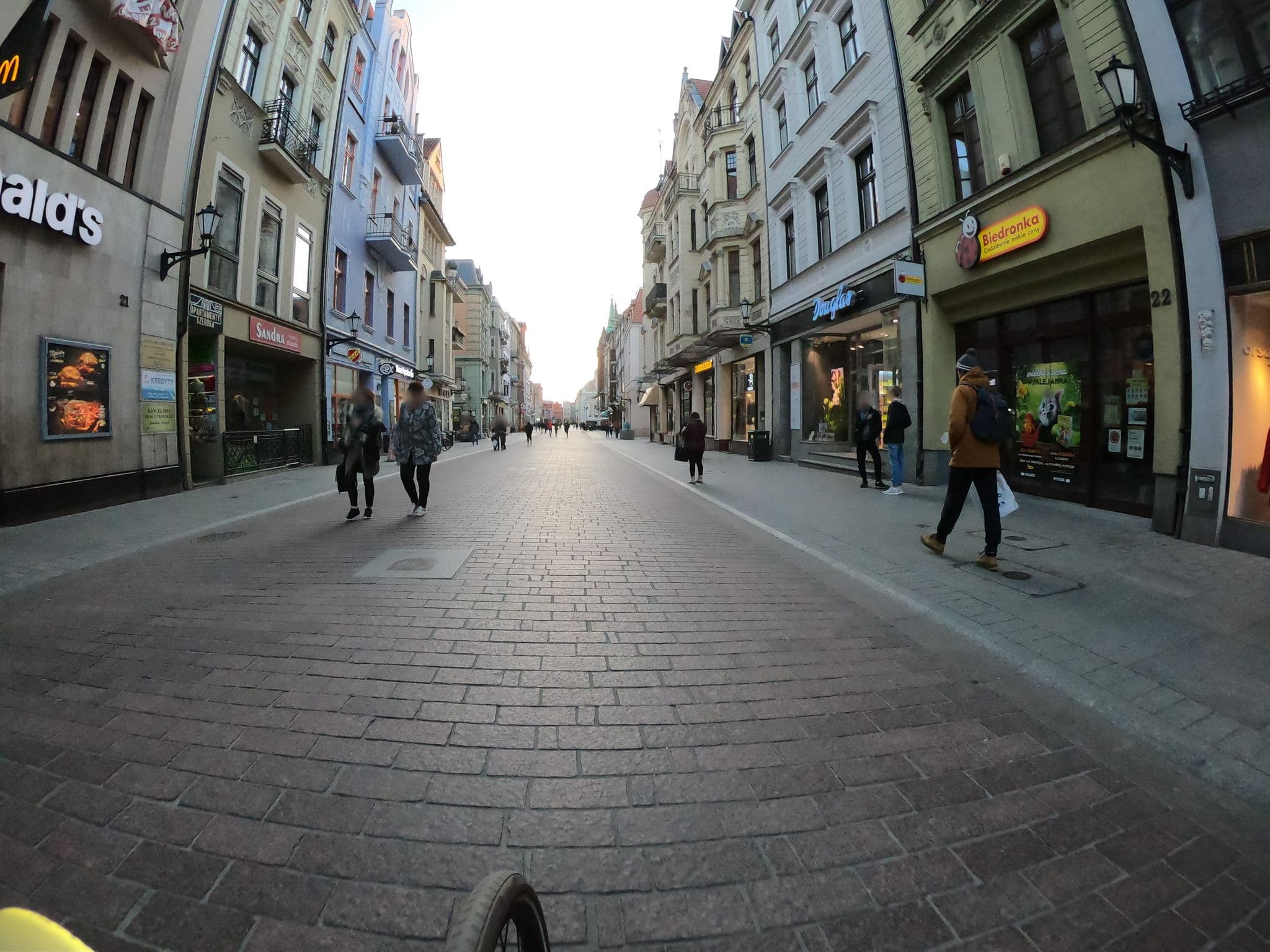 Street view near Apartamenty Szeroka 23, Toruń — © masterofnoroad (CC BY-SA · Mapillary)