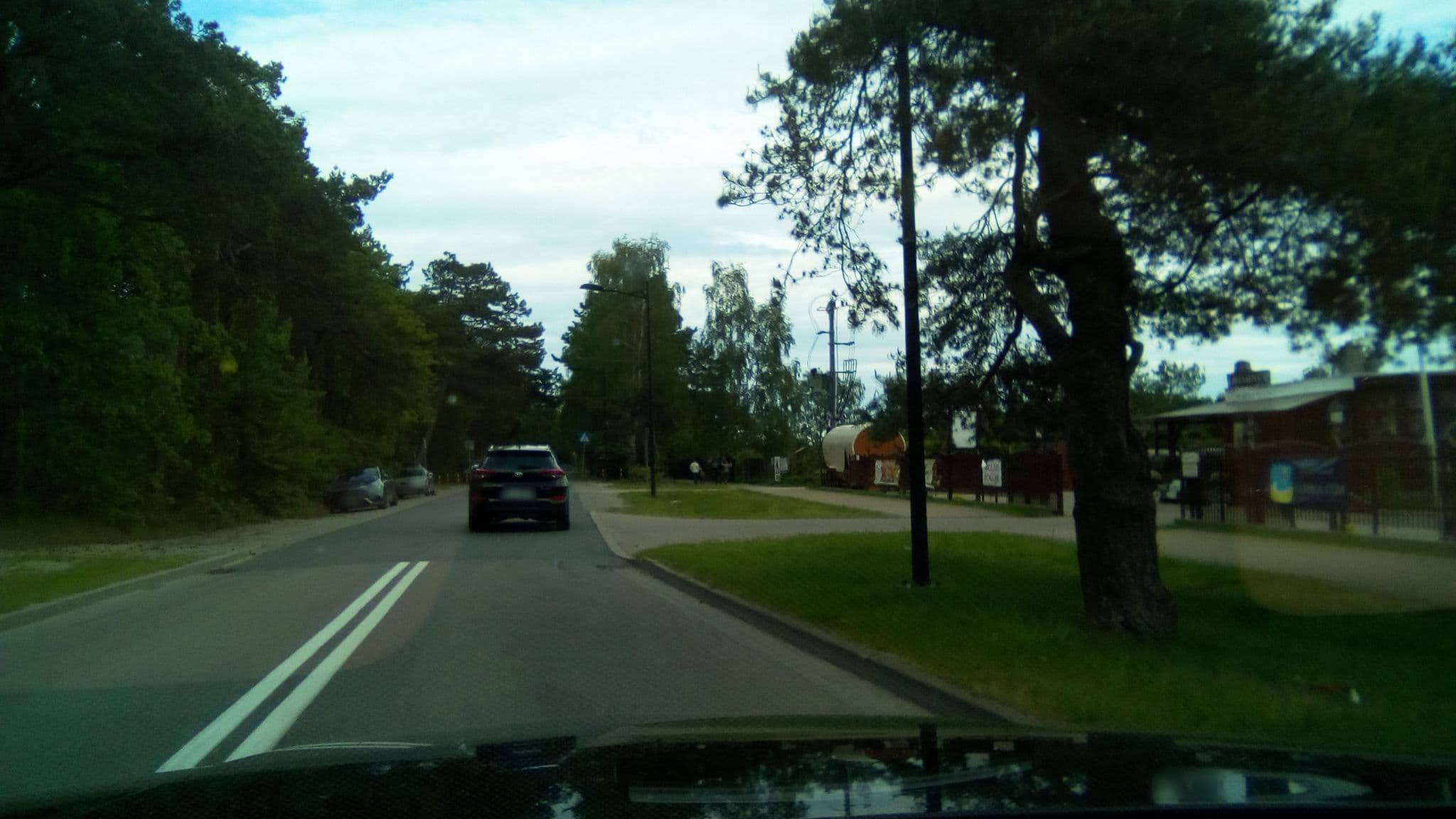 Street view near Pensjonat Szlachecki, Jastrzębia Góra — © and987 (CC BY-SA · Mapillary)
