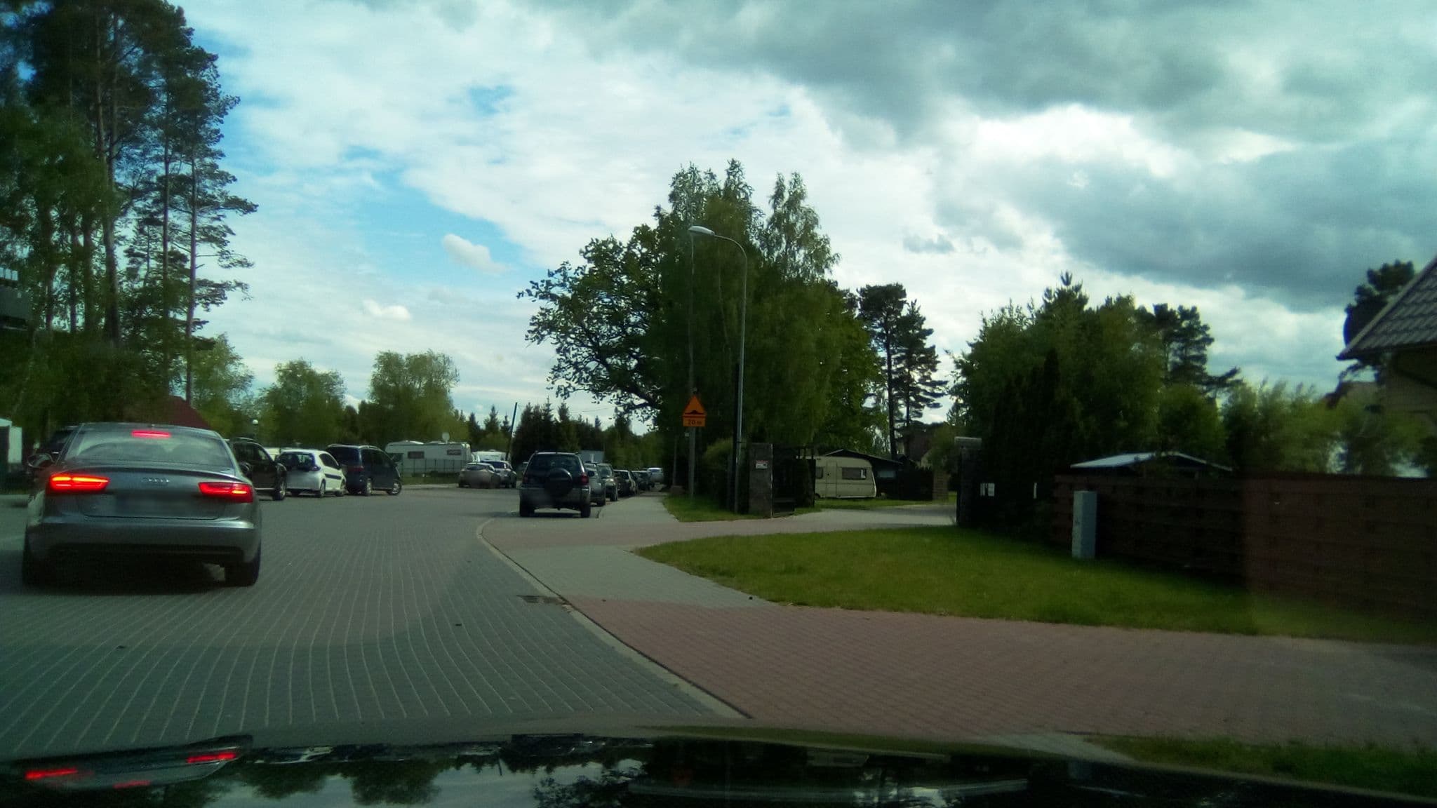 Street view near Dom Gościnny Pod Dębem, Wierzchucino — © and987 (CC BY-SA · Mapillary)