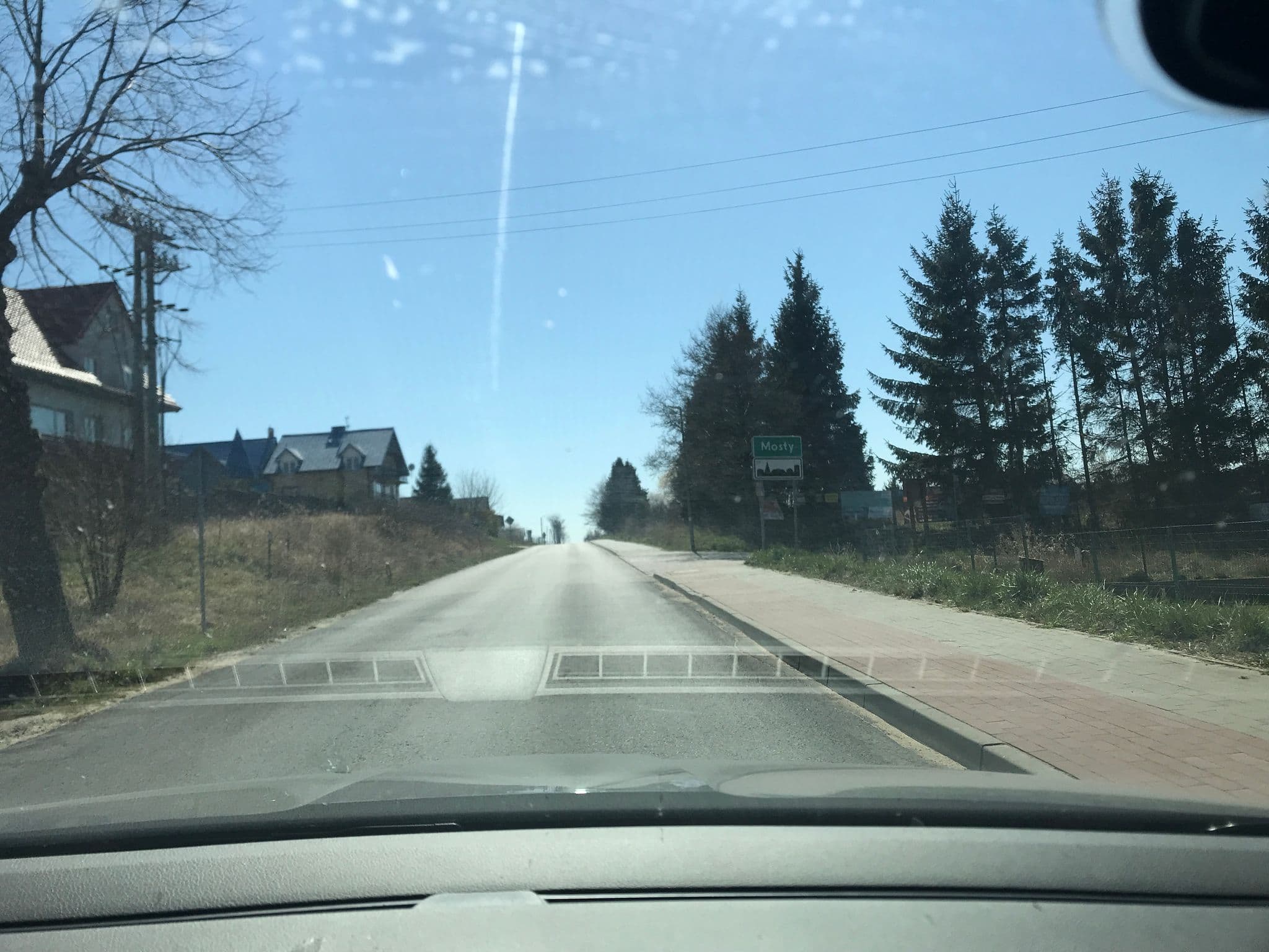 Street view near Oliwia. Pokoje gościnne. Kierszka Z., Mosty — © atze777 (CC BY-SA · Mapillary)
