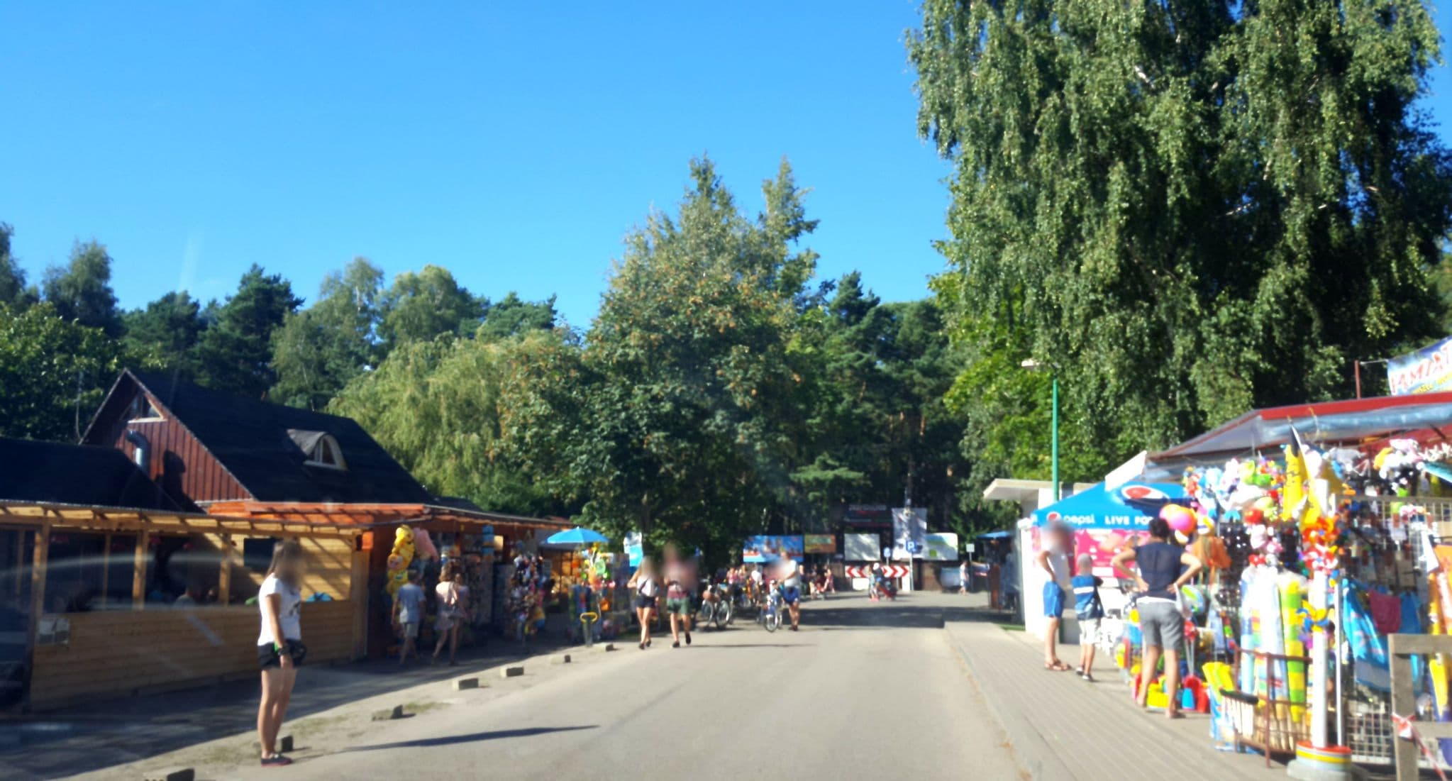 Street view near Dębki, Wierzchucino — © javnik (CC BY-SA · Mapillary)