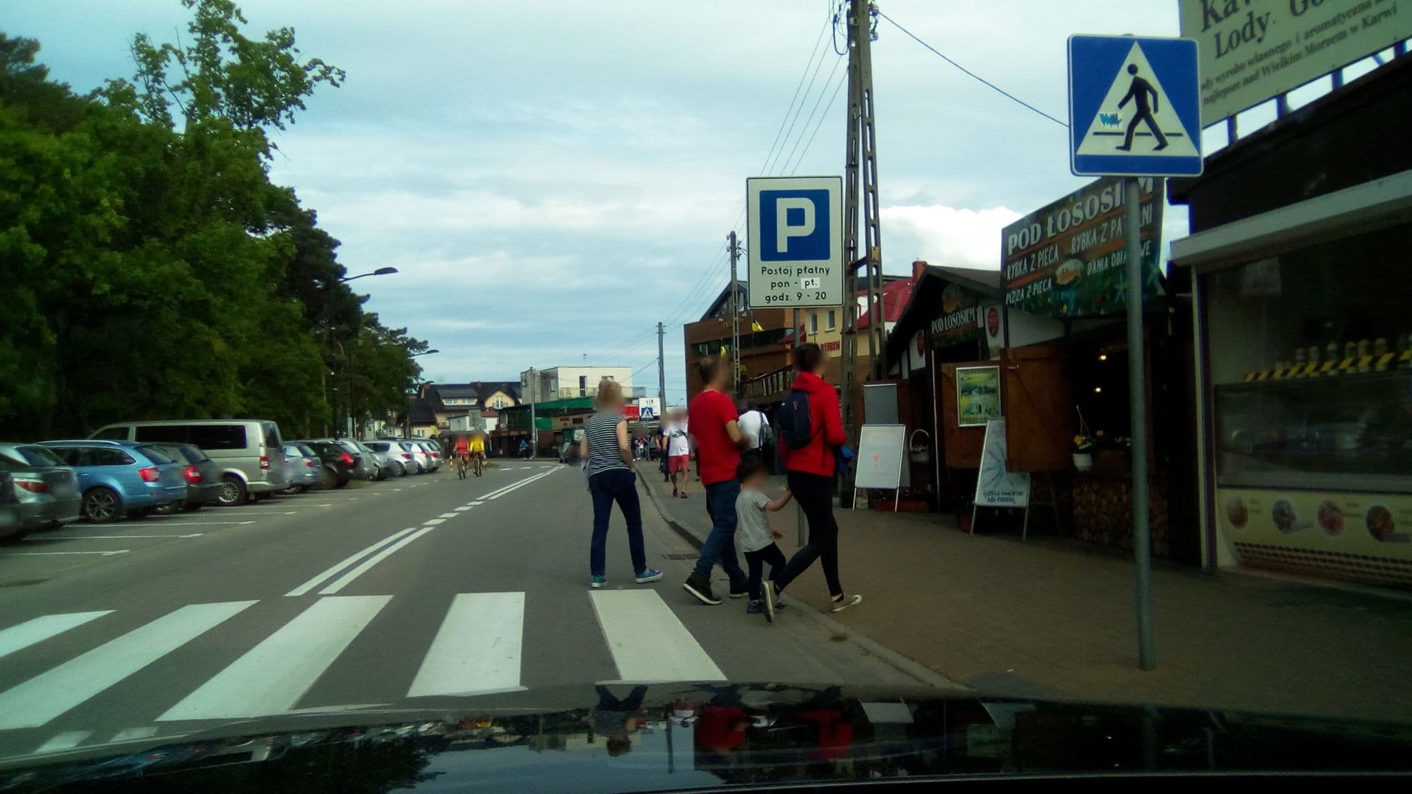 Street view near Leśny Karwia, Jastrzębia Góra — © and987 (CC BY-SA · Mapillary)