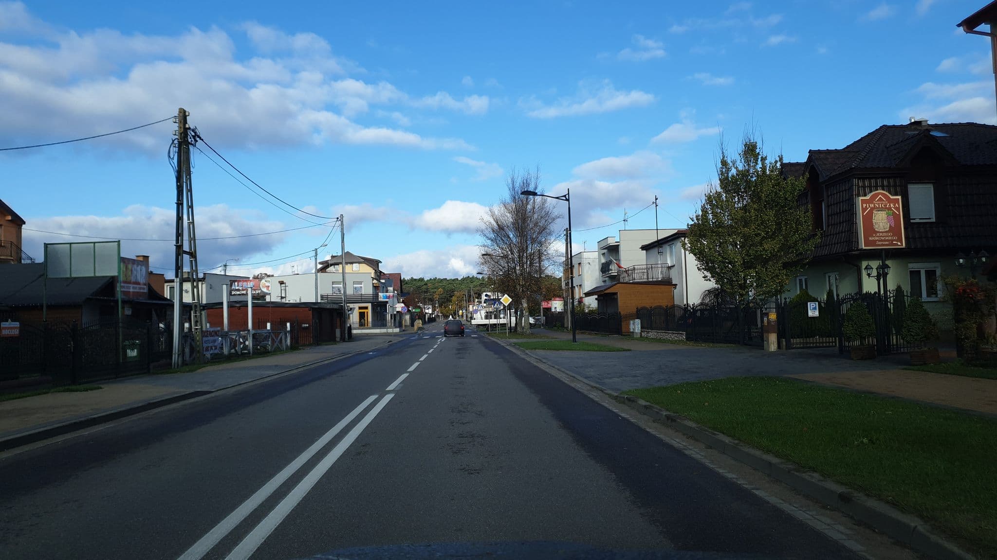Street view near Adolph Alfons. Wynajem pokoi, Jastrzębia Góra — © krz (CC BY-SA · Mapillary)