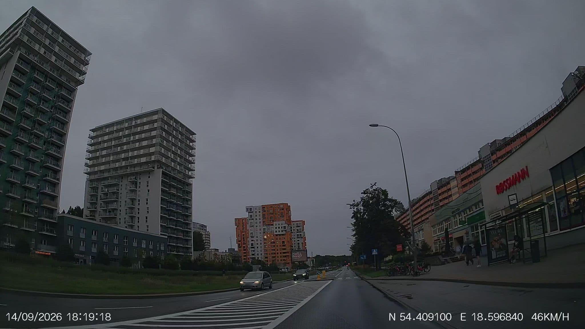 Street view near Kwatery prywatne, Przymorze Wielkie — © Driven2574 (CC BY-SA · Mapillary)