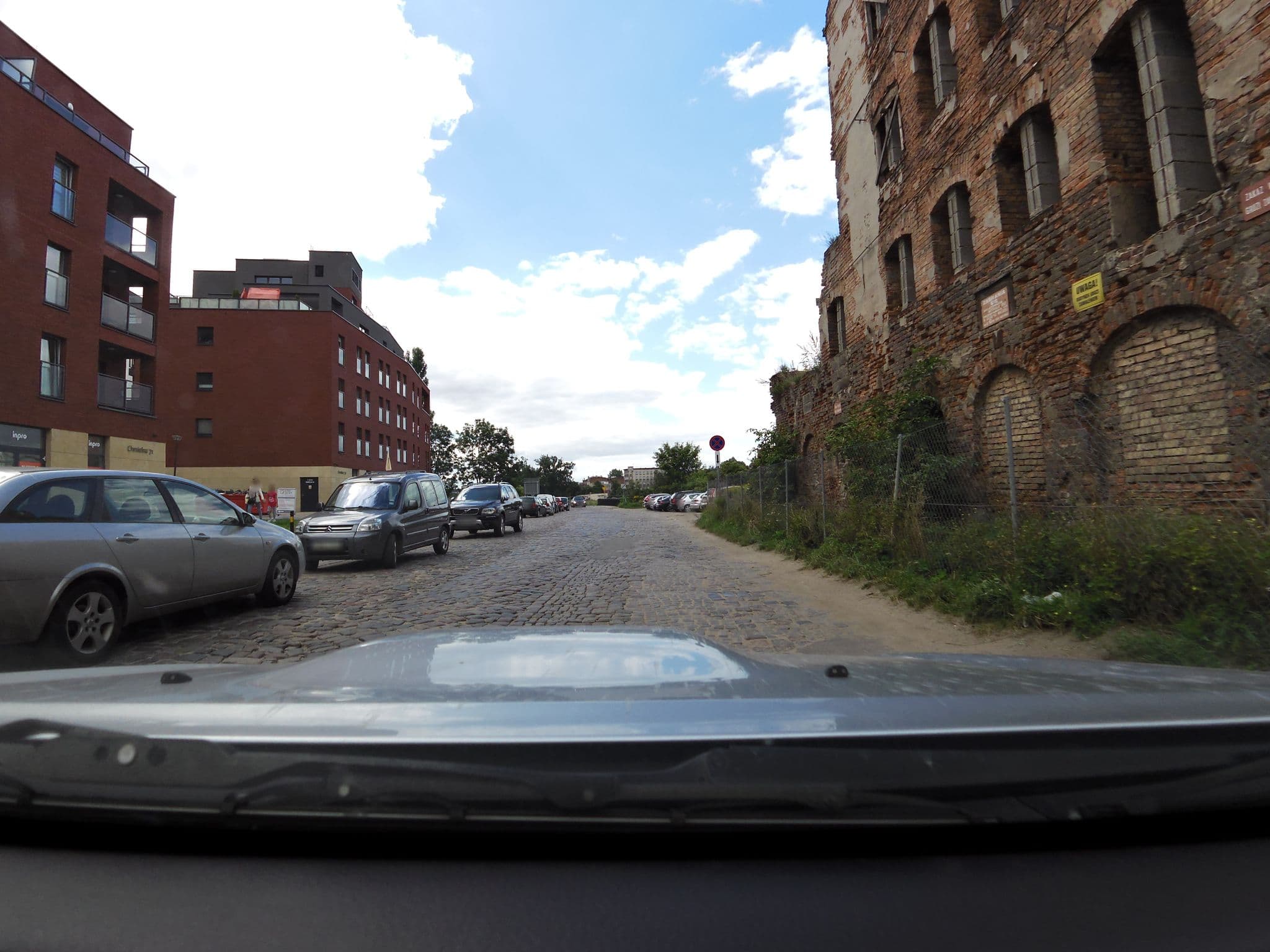 Street view near TriApart Gdansk - Chmielna Park, Gdańsk — © aleksasfi (CC BY-SA · Mapillary)