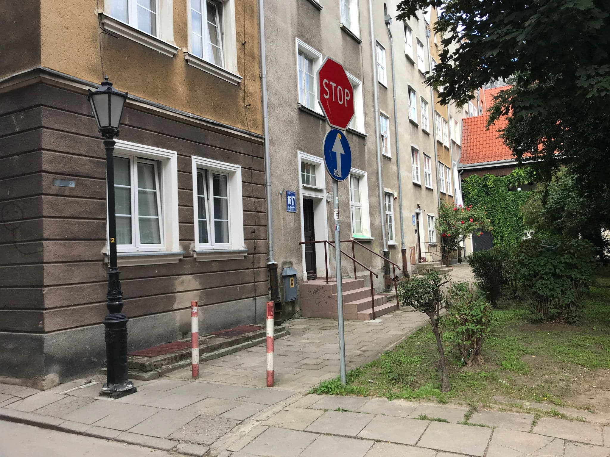 Street view near Apartments "Mariacka 37", Gdańsk — © miguel_andrade (CC BY-SA · Mapillary)