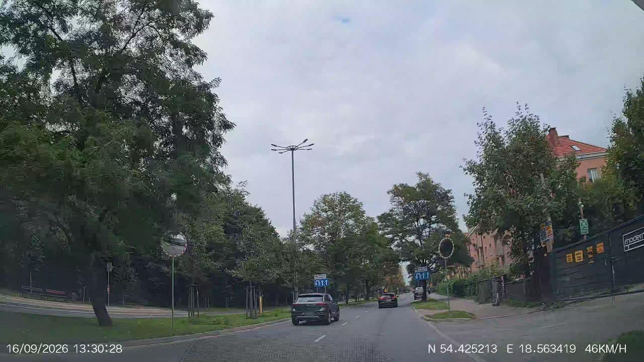 Street view near Apartament Antica, Żabianka-Wejhera-Jelitkowo-Tysiąclecia — © Driven2574 (CC BY-SA · Mapillary)