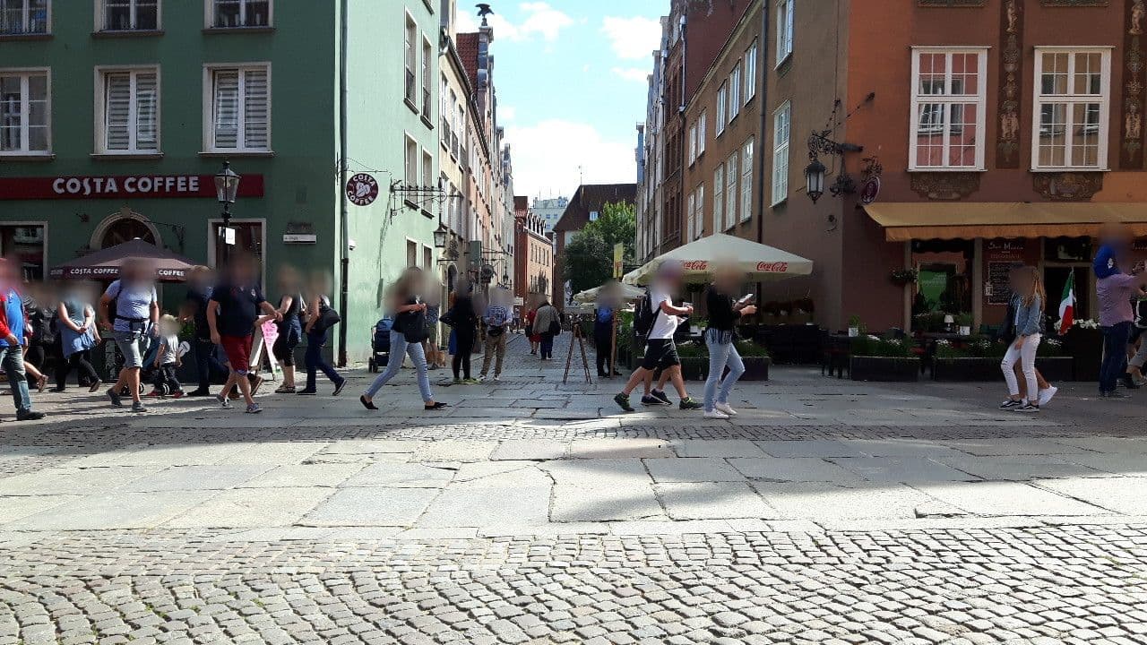 Street view near Liberum Residence Old Town, Gdańsk — © changchun1 (CC BY-SA · Mapillary)