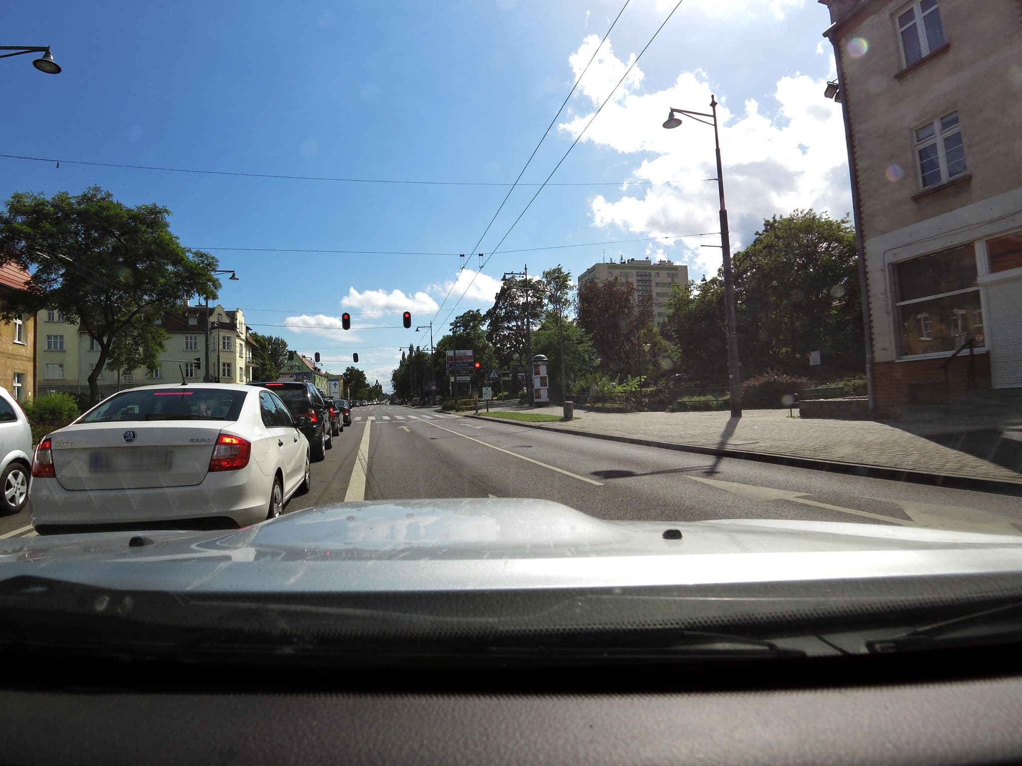 Street view near Wspólnota Mieszkaniowa Nieruchomośći przy Ulicy Kraszewskiego nr 14 i Ulicy Sienkiewicza nr 3a w Sopocie, Sopot — © aleksasfi (CC BY-SA · Mapillary)