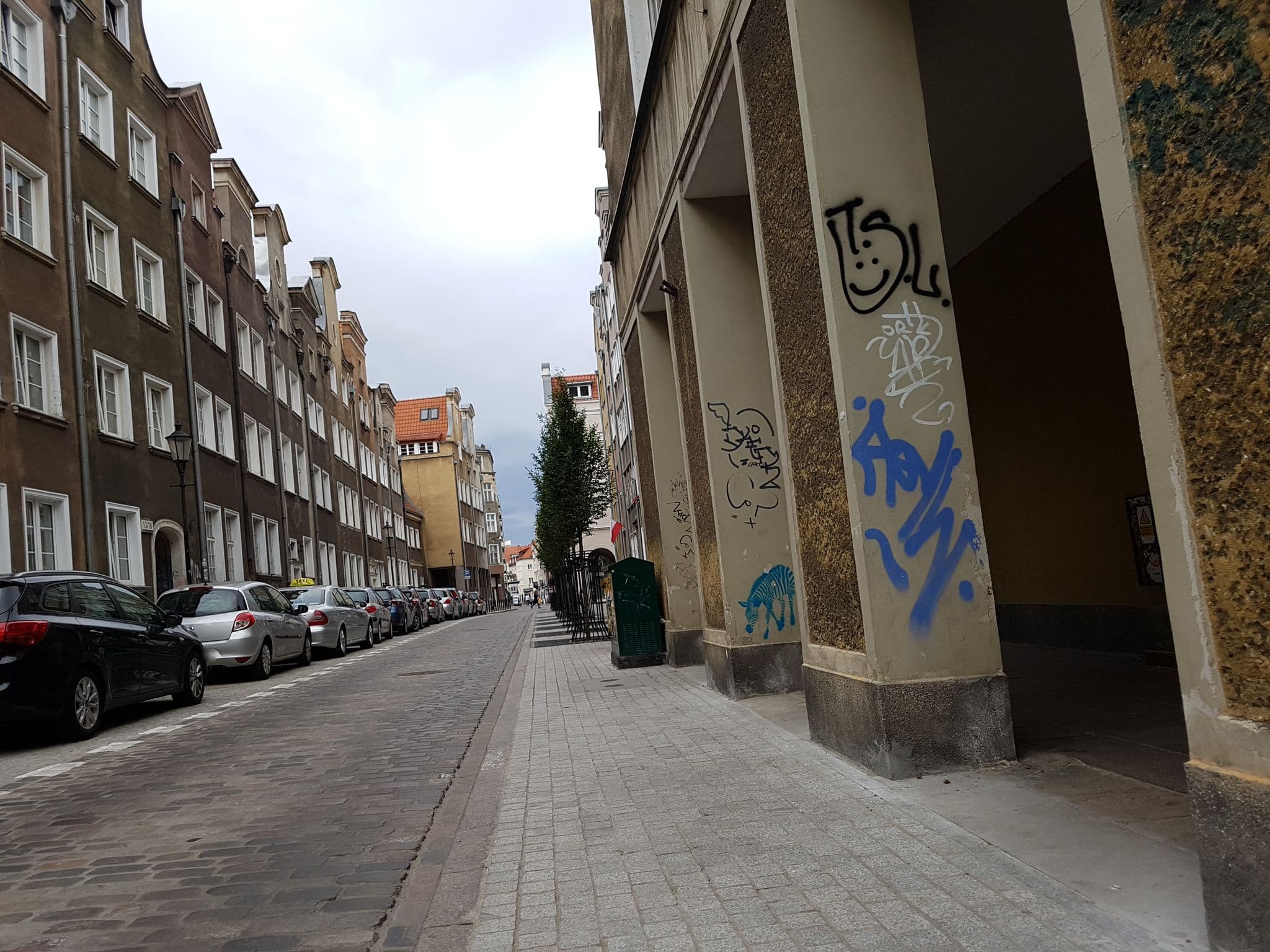 Street view near Elite Apartments Marble Cathedral view Old Town, Gdańsk — © pbb (CC BY-SA · Mapillary)