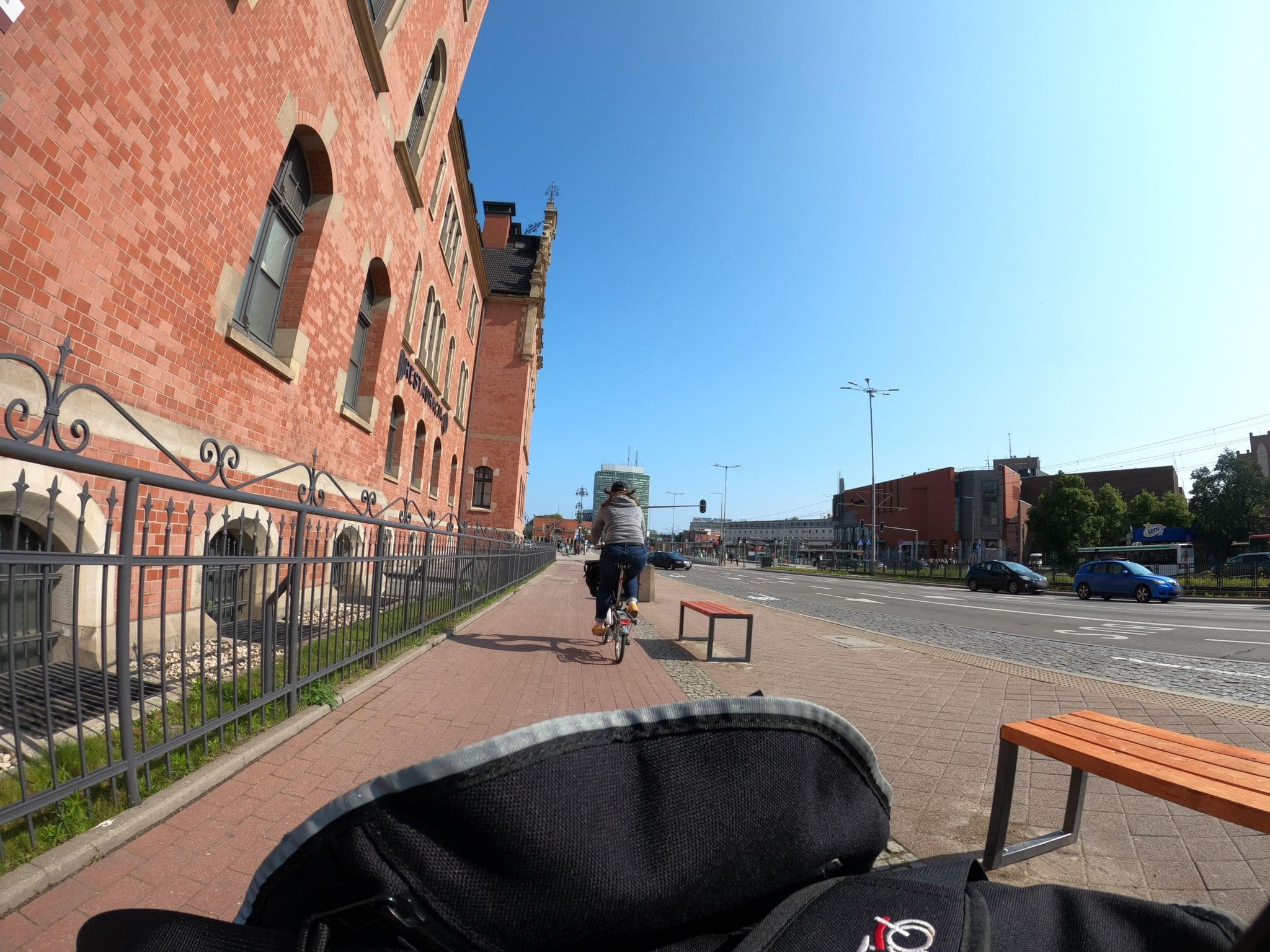 Street view near Craft Beer Hotel Central, Gdańsk — © masterofnoroad (CC BY-SA · Mapillary)