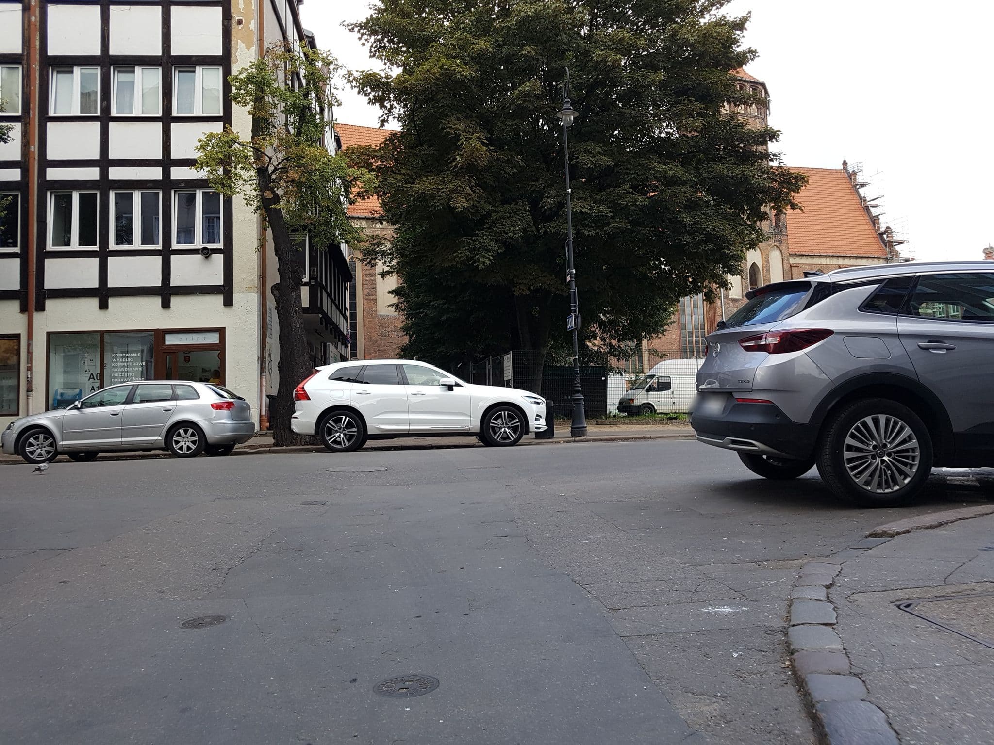 Street view near Canterbury House Apartment, Gdańsk — © pbb (CC BY-SA · Mapillary)