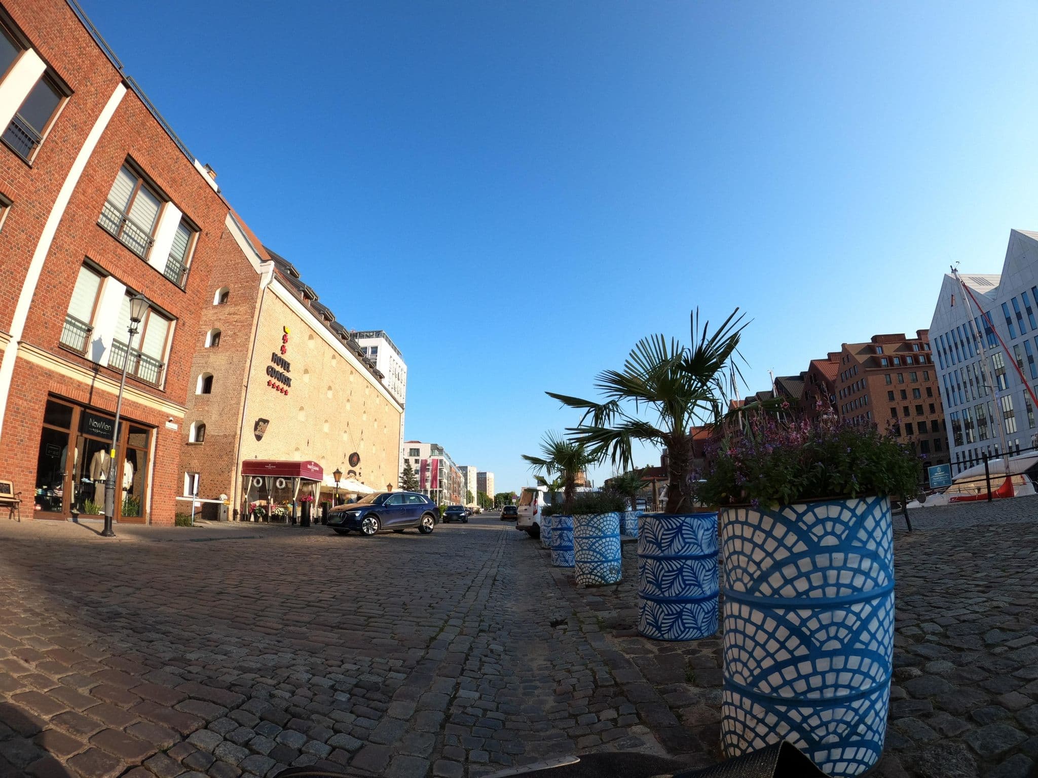 Street view near Chianti Apartment - Gdansk / Poland, Gdańsk — © masterofnoroad (CC BY-SA · Mapillary)
