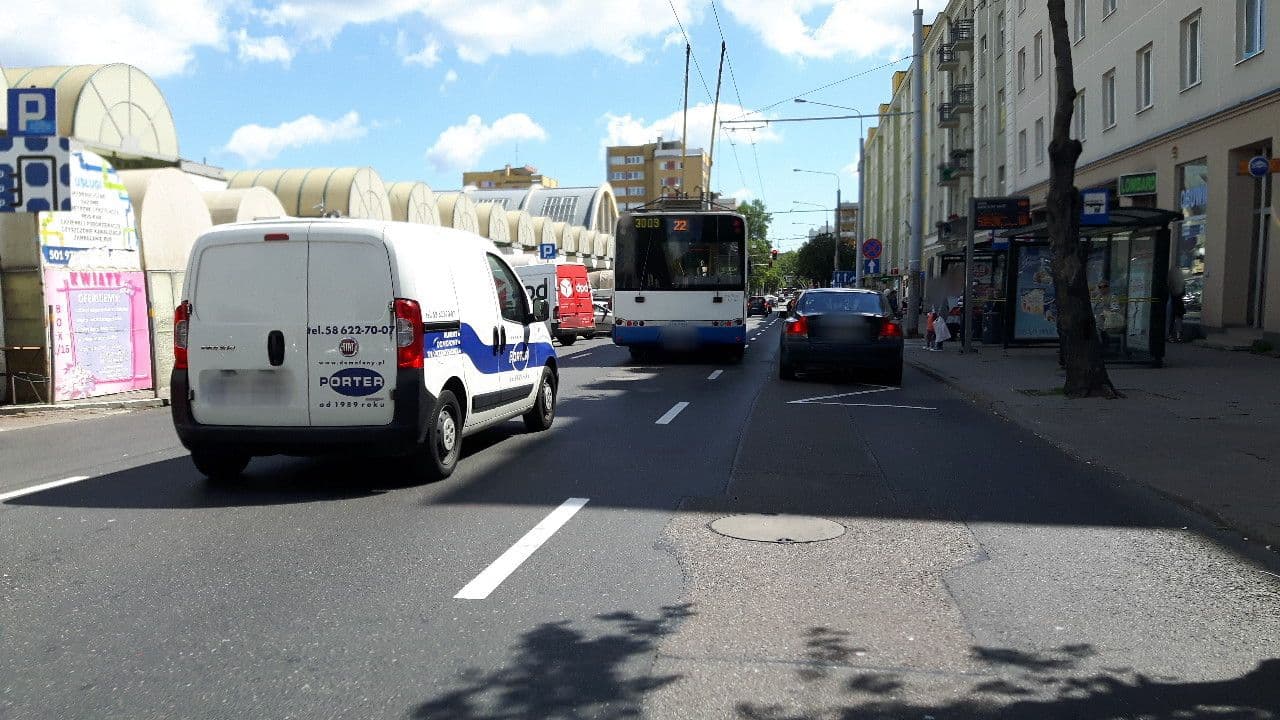 Street view near Happy Seven Gdynia Hostel, Gdynia — © changchun1 (CC BY-SA · Mapillary)