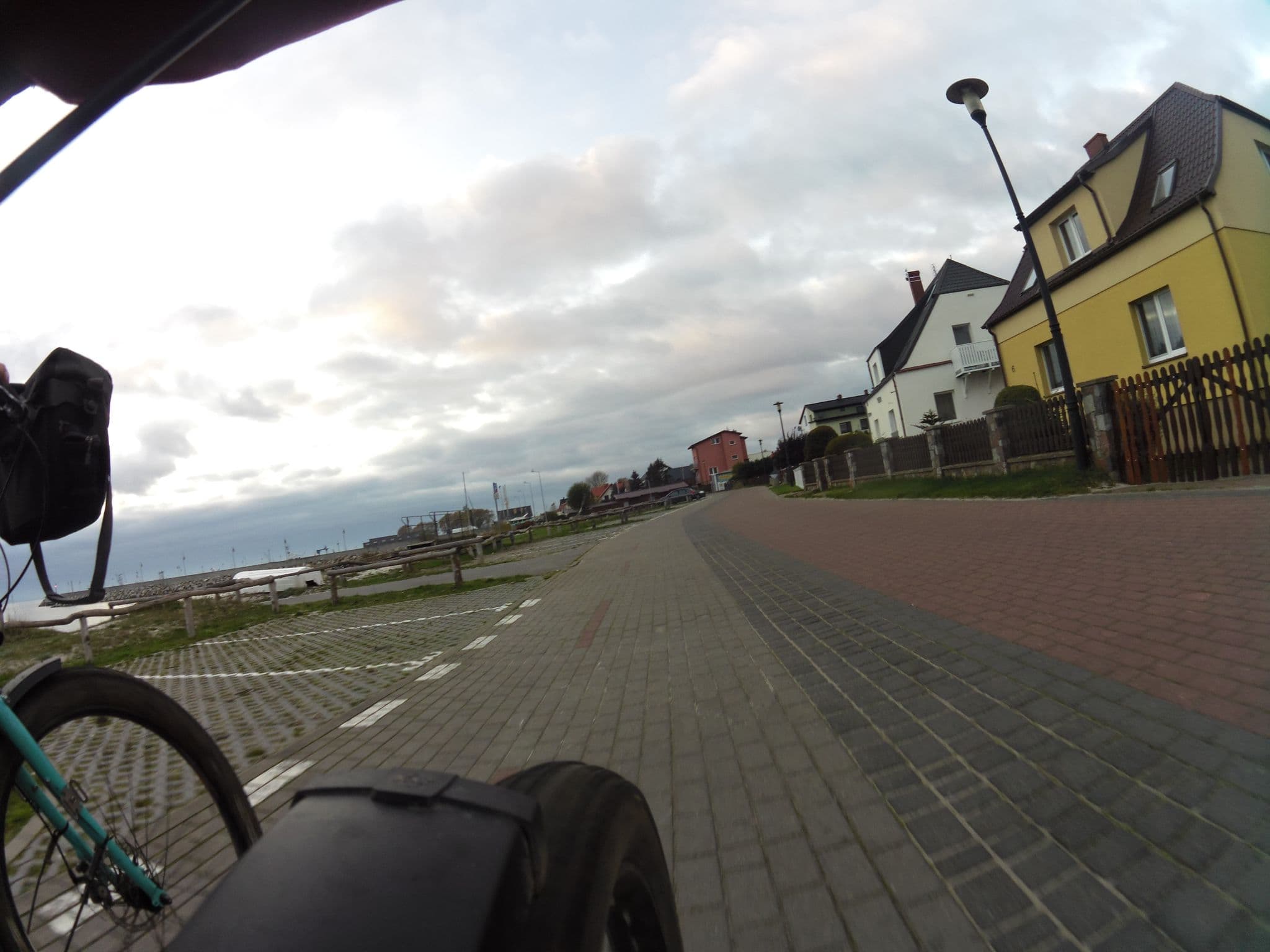 Street view near Kusfeld, Jastarnia — © masterofnoroad (CC BY-SA · Mapillary)